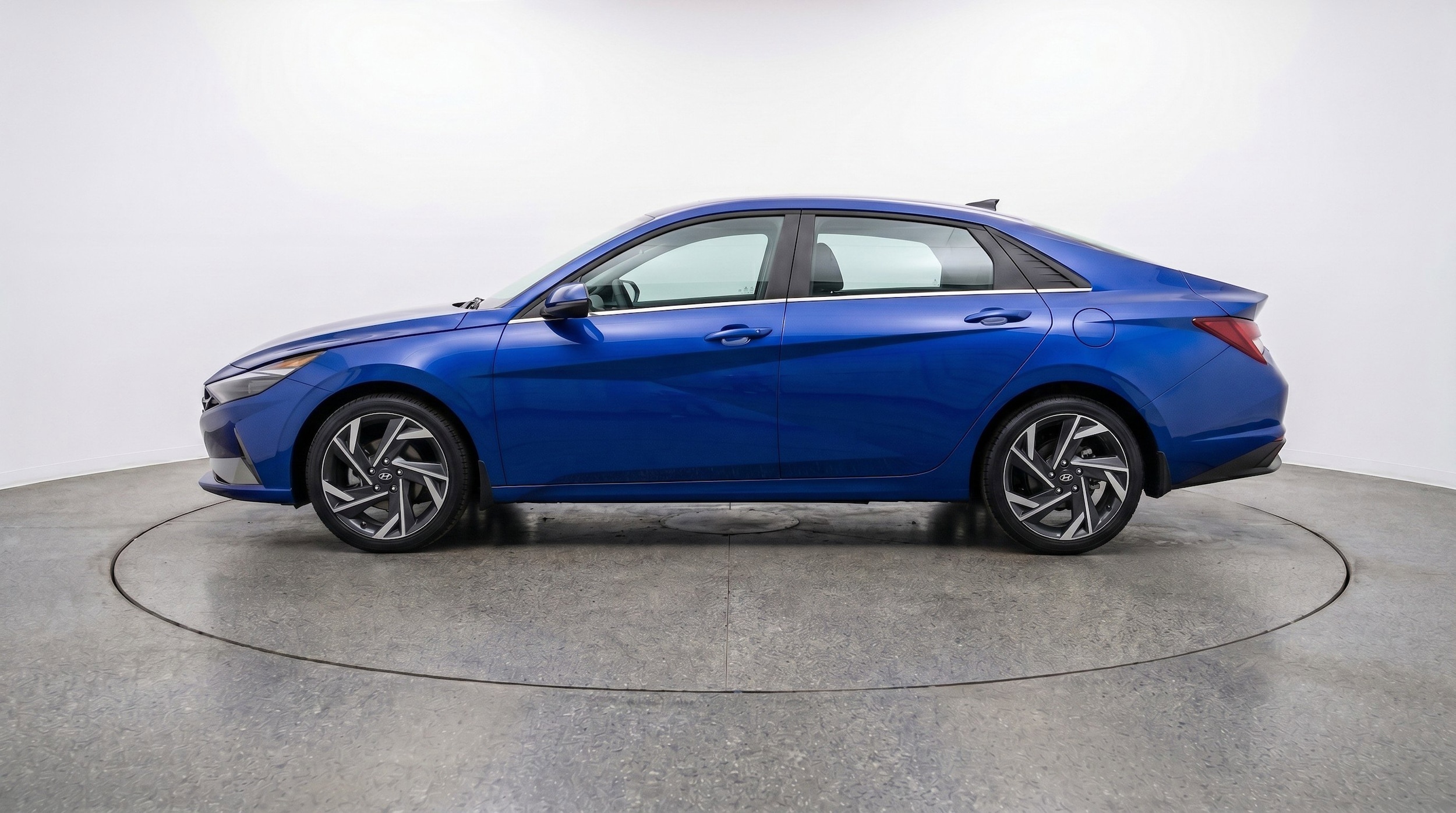 Thumbnail: 2025 Hyundai Elantra - 5