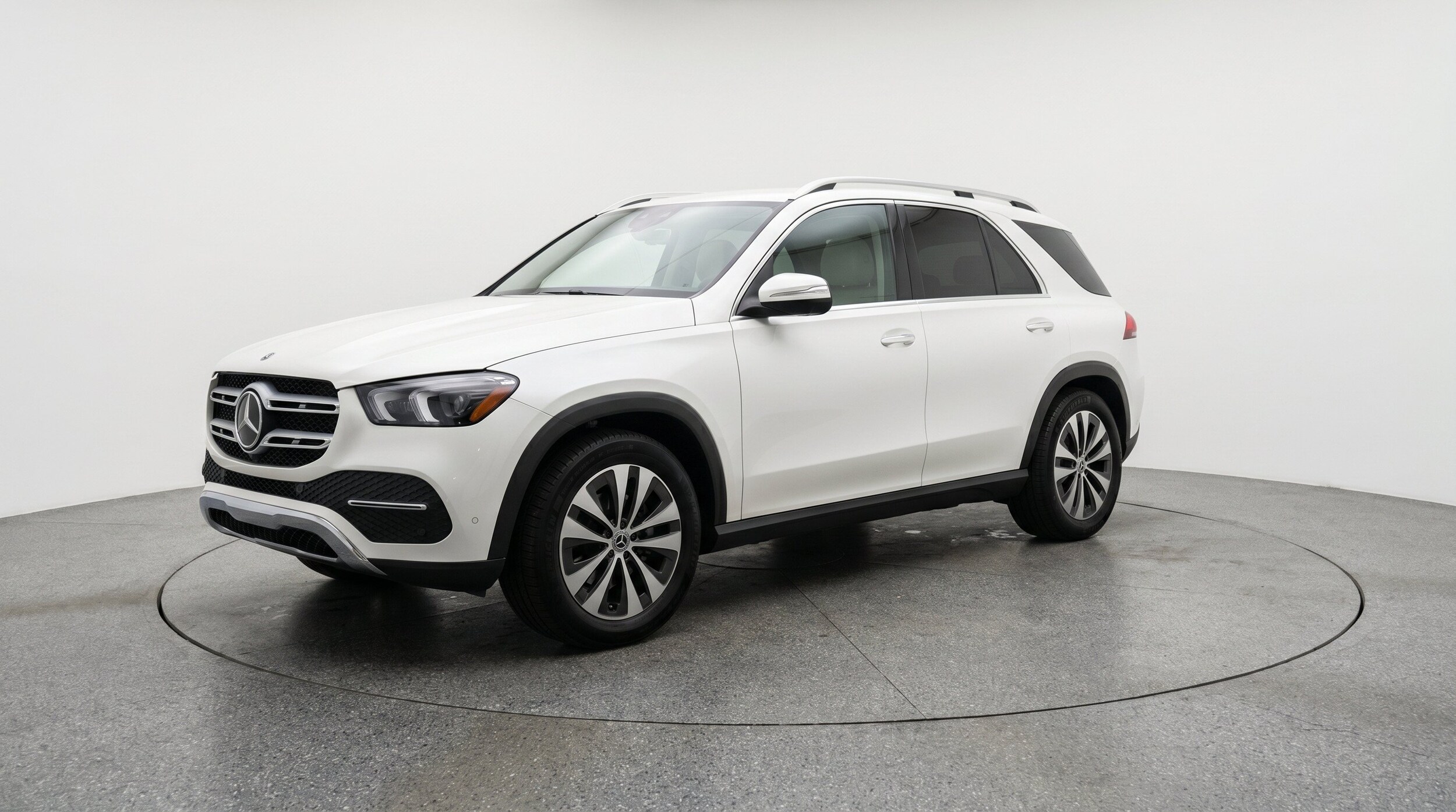 Thumbnail: 2026 Mercedes-Benz GLE - 3