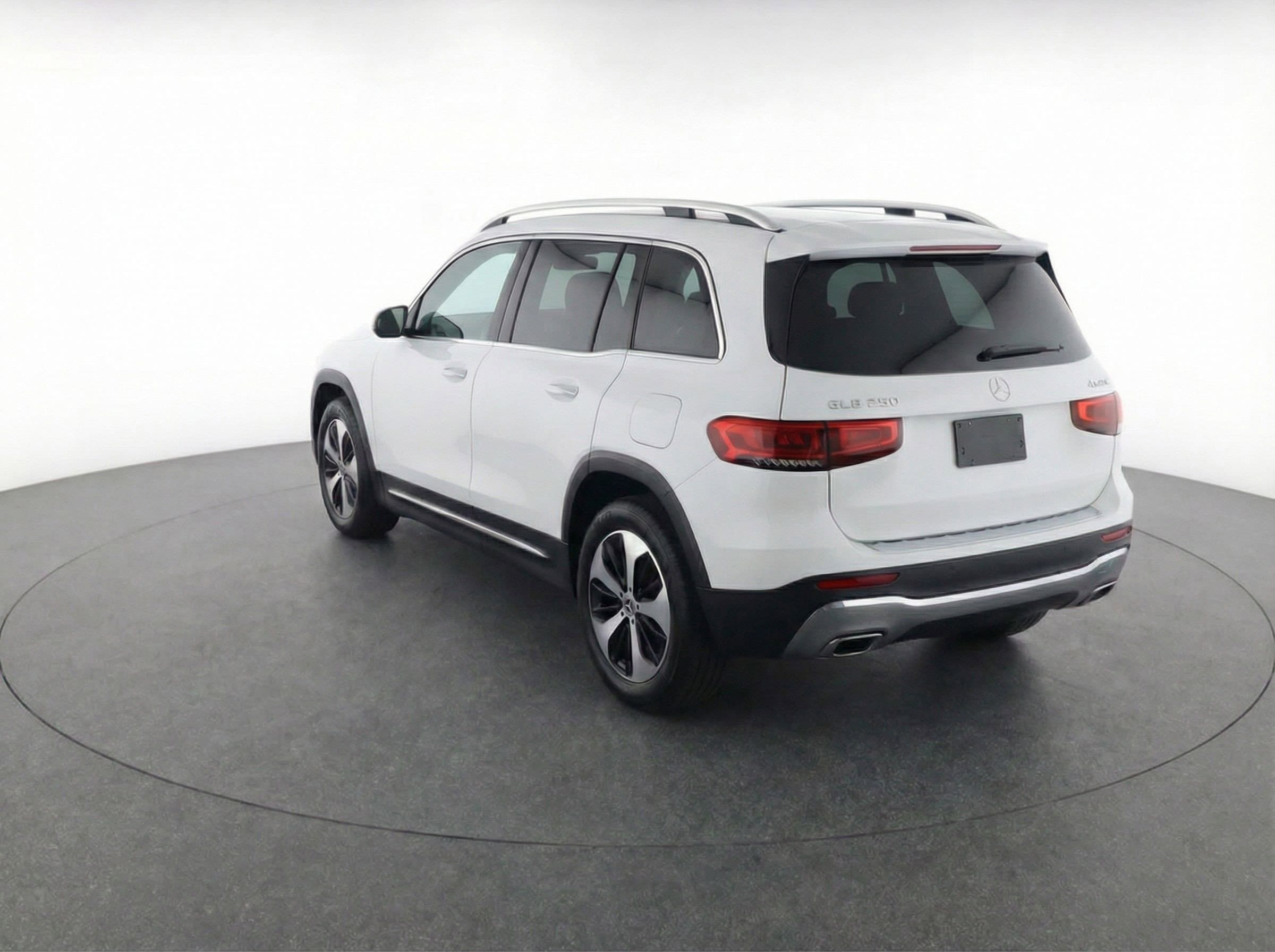 Thumbnail: 2025 Mercedes-Benz GLB - 6