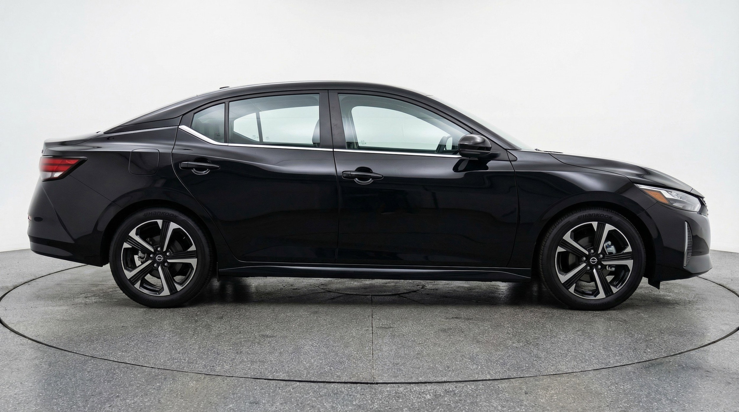 Thumbnail: 2025 Nissan Sentra - 11