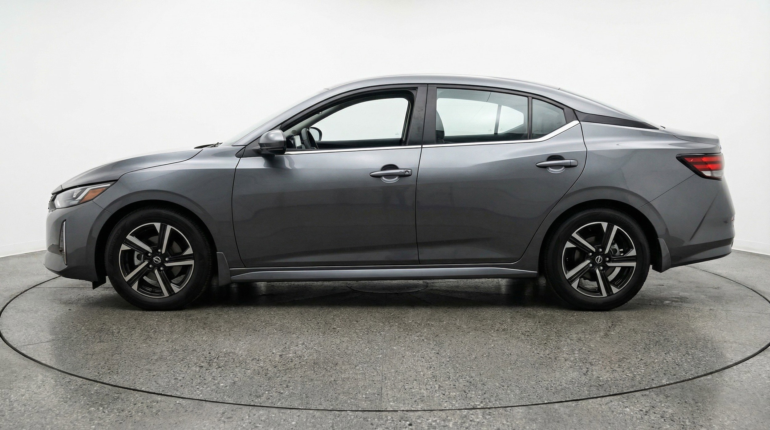 Thumbnail: 2025 Nissan Sentra - 5