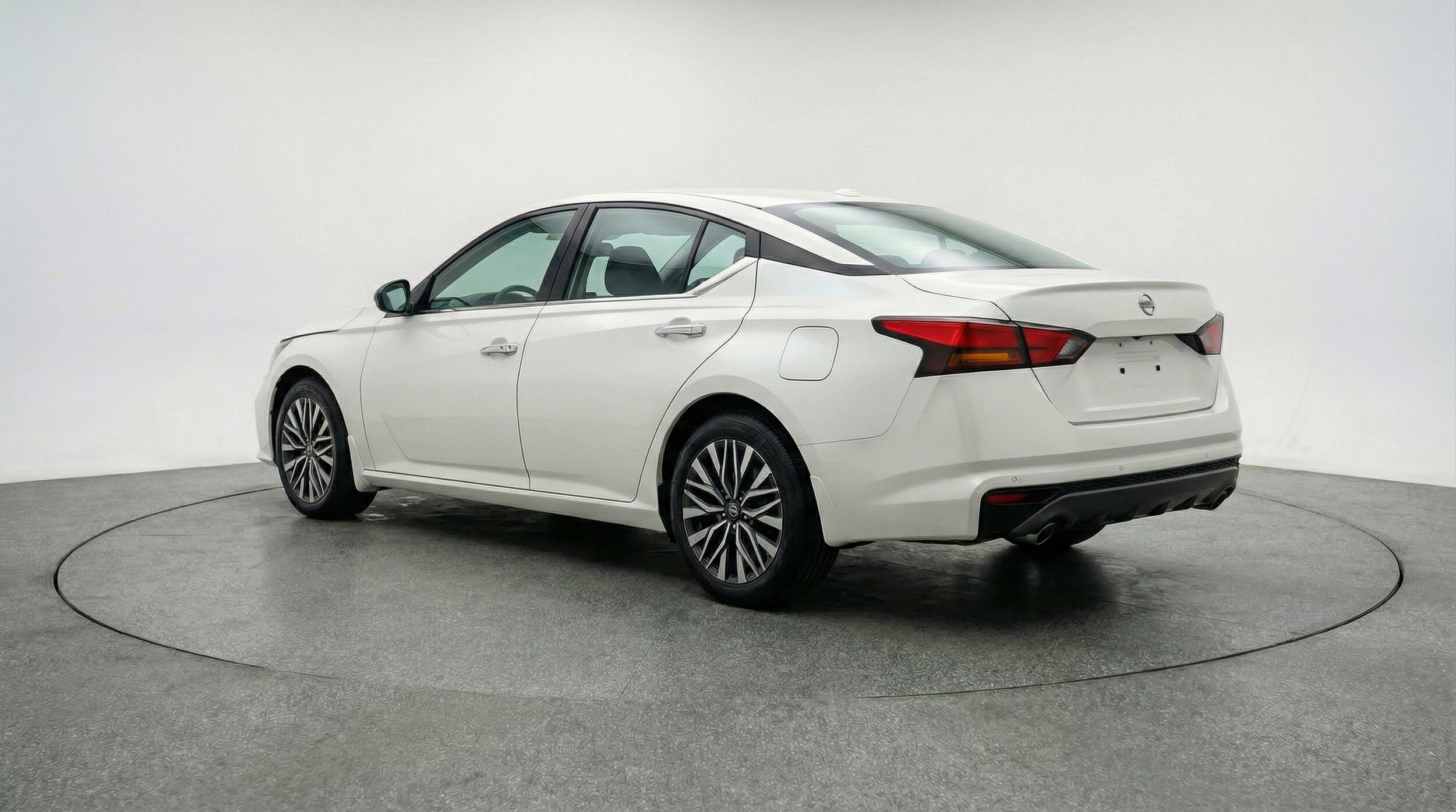 Thumbnail: 2025 Nissan Altima - 6