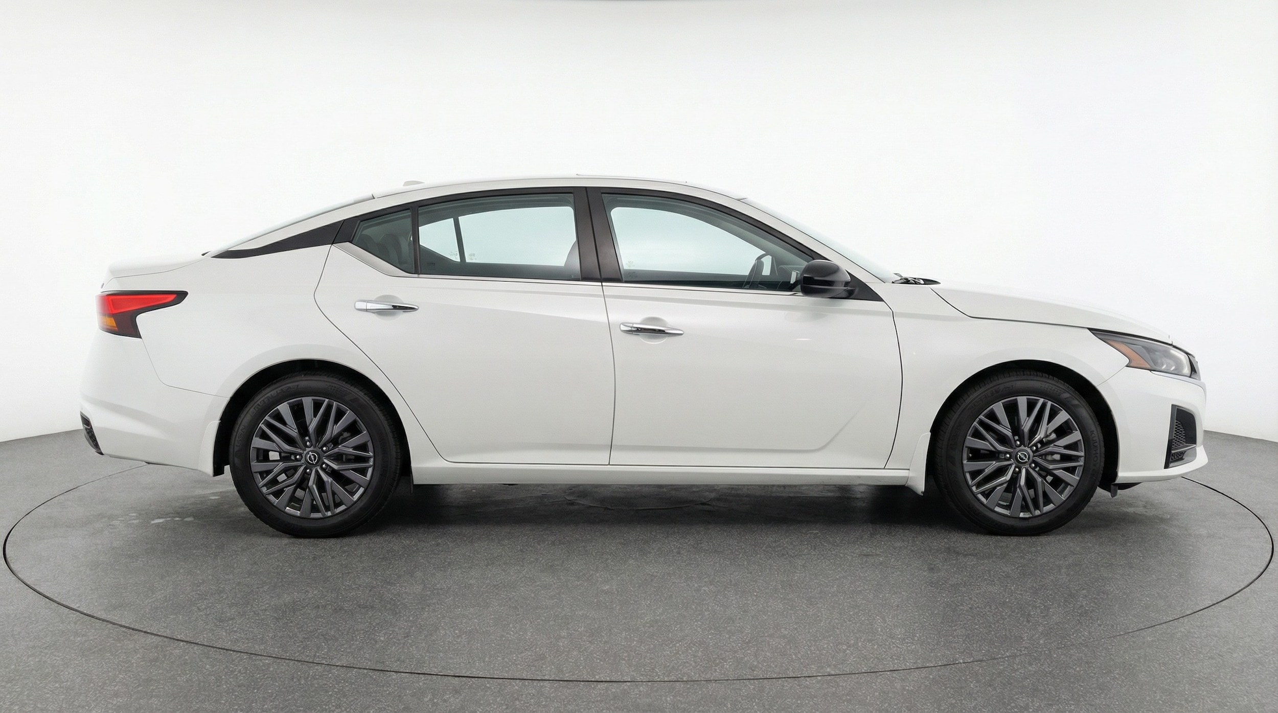 Thumbnail: 2025 Nissan Altima - 8