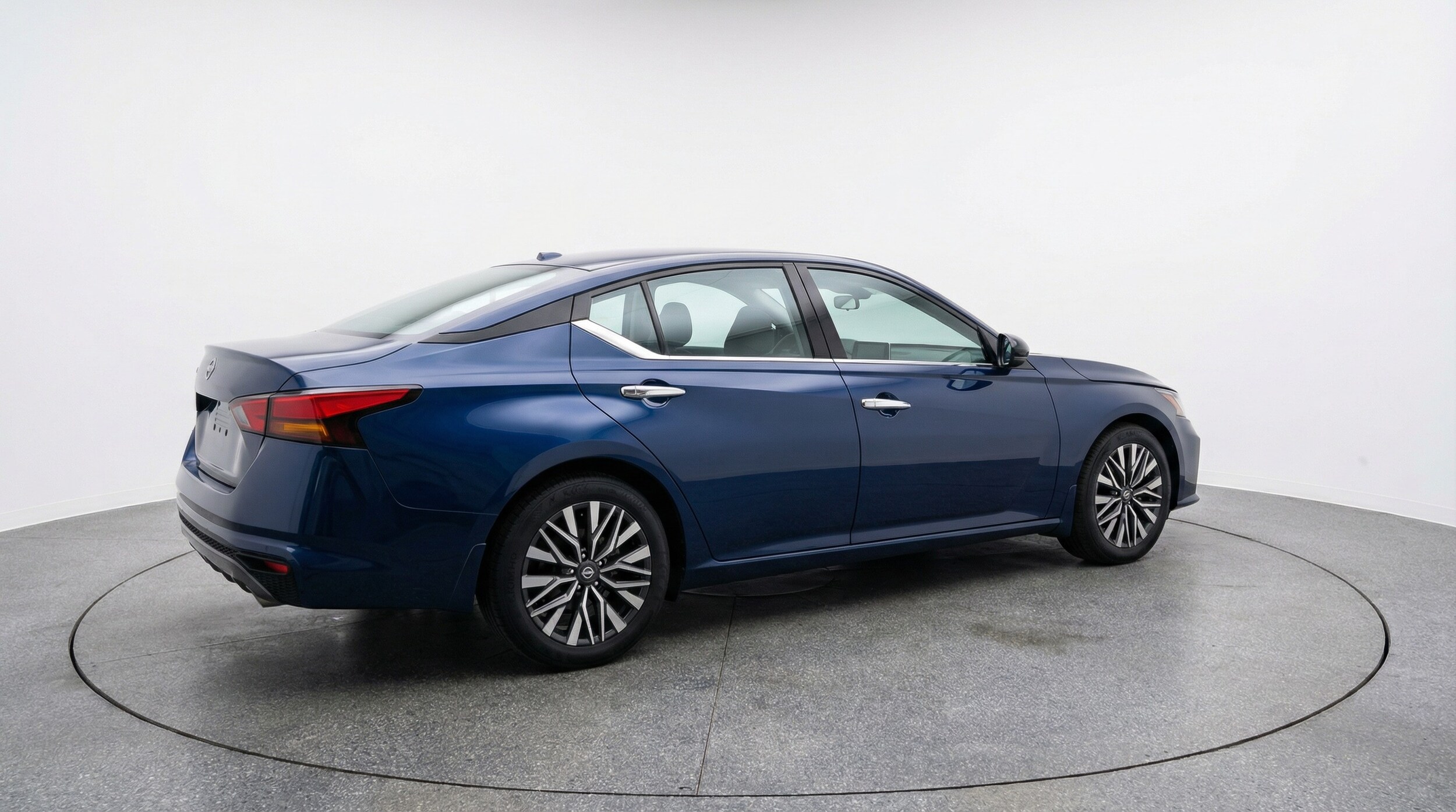 Thumbnail: 2025 Nissan Altima - 7