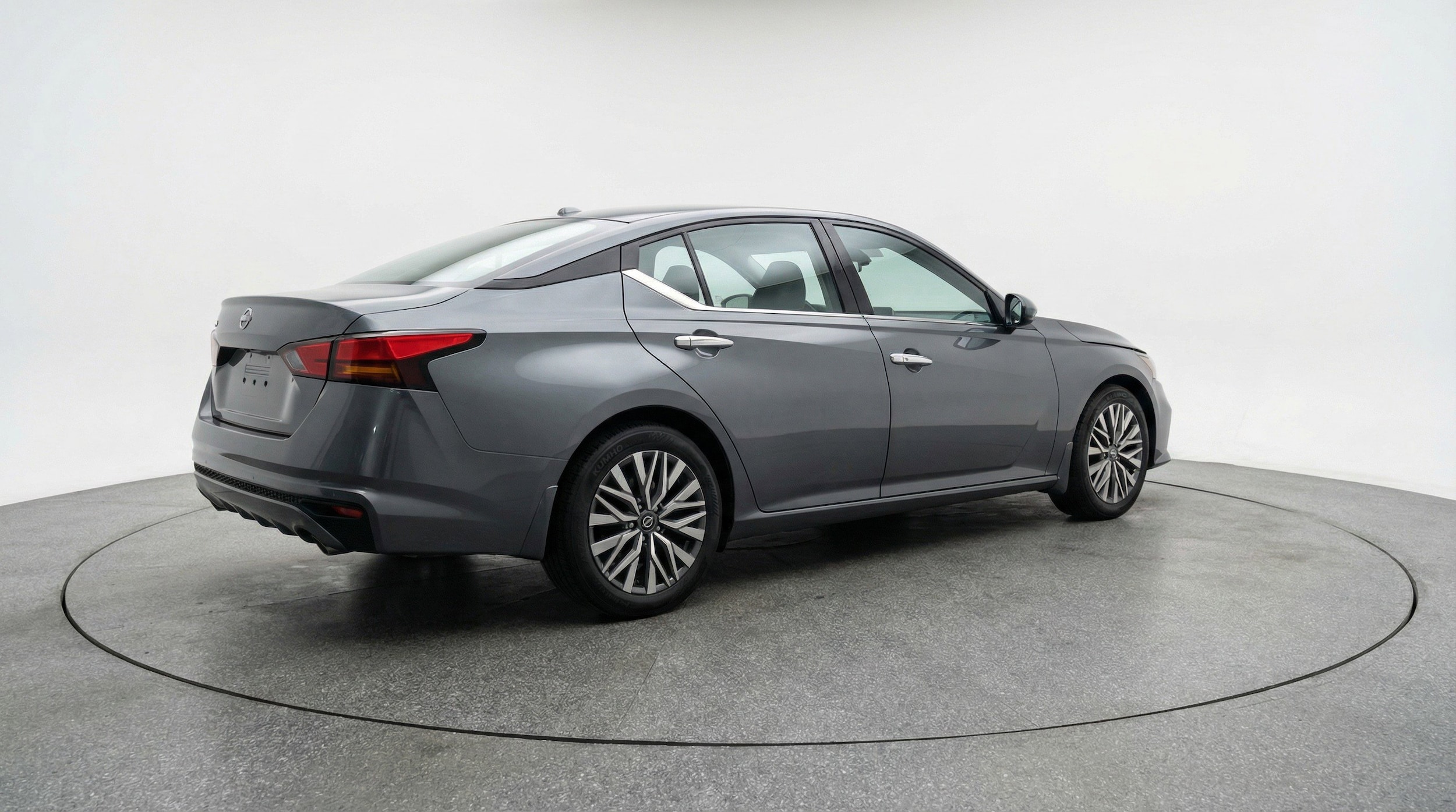 Thumbnail: 2025 Nissan Altima - 9