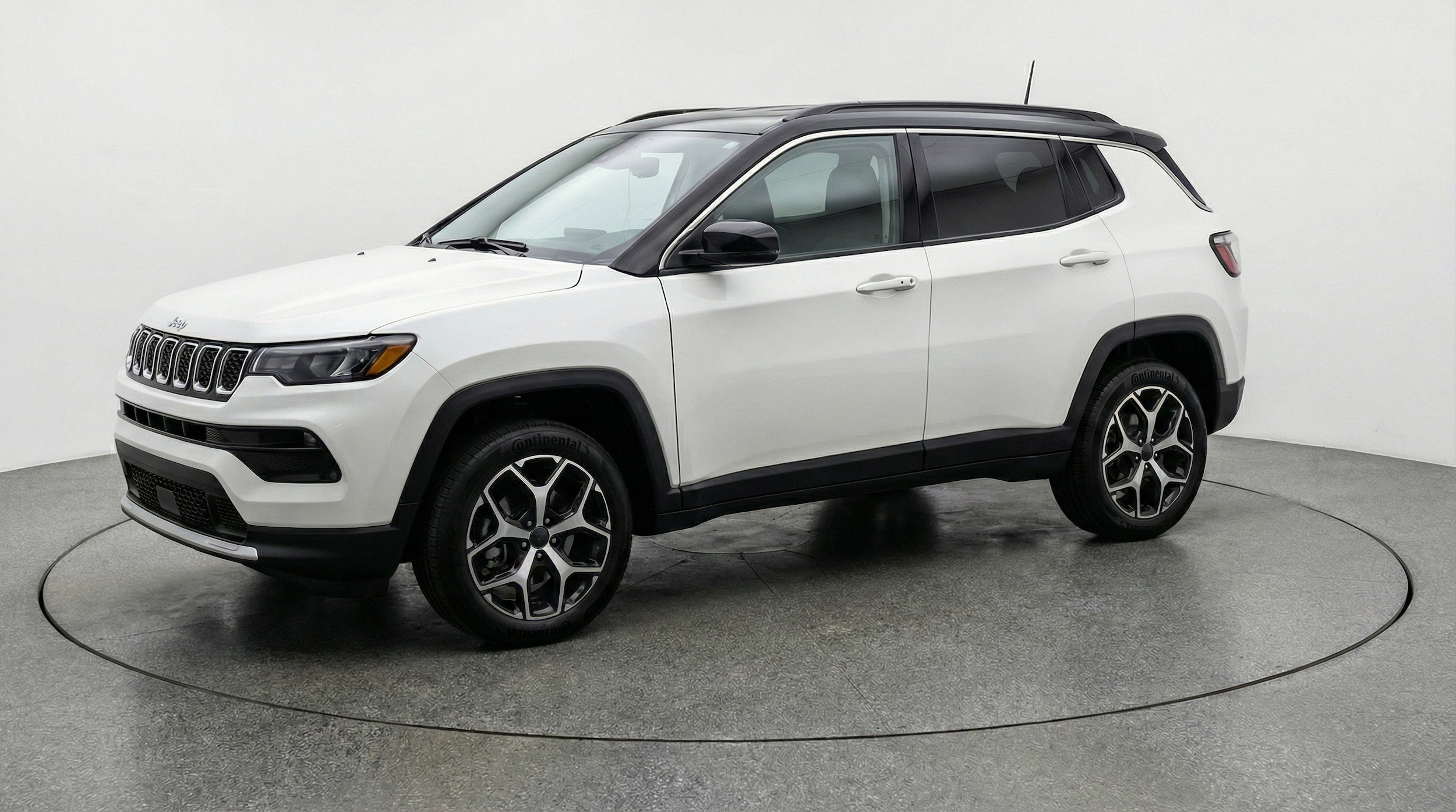 Thumbnail: 2025 Jeep Compass - 3