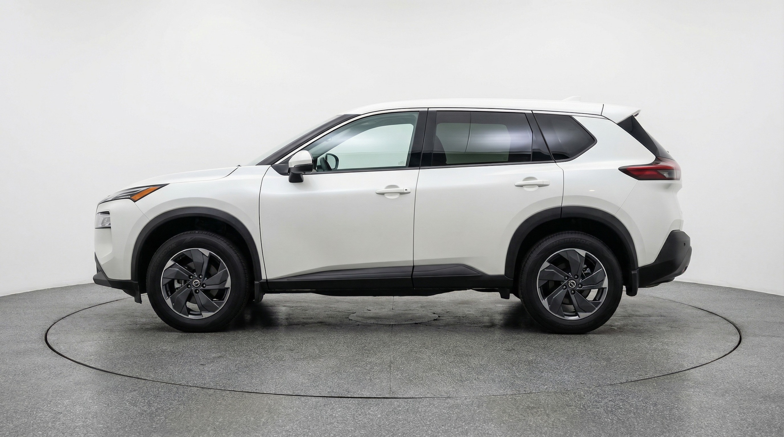 Thumbnail: 2025 Nissan Rogue - 4