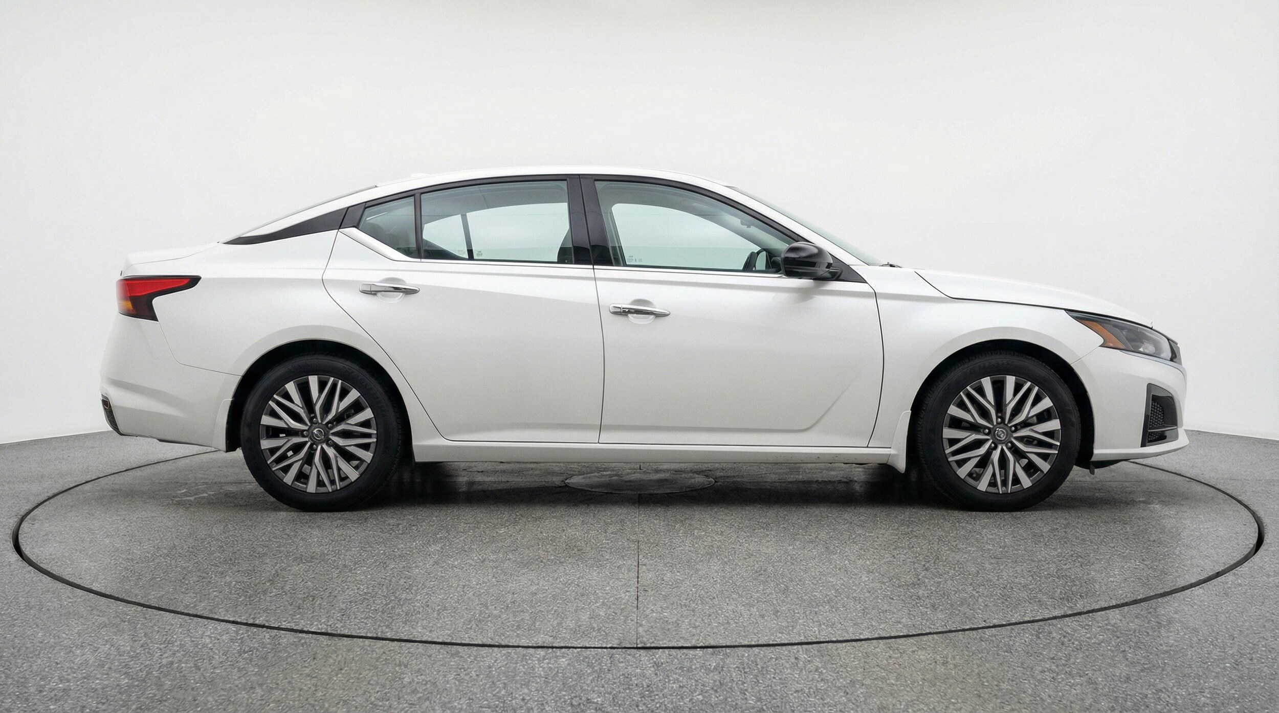 Thumbnail: 2025 Nissan Altima - 11