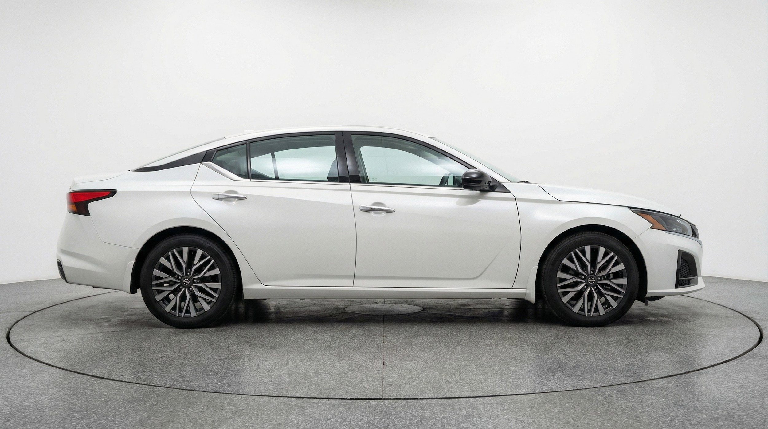 Thumbnail: 2025 Nissan Altima - 11