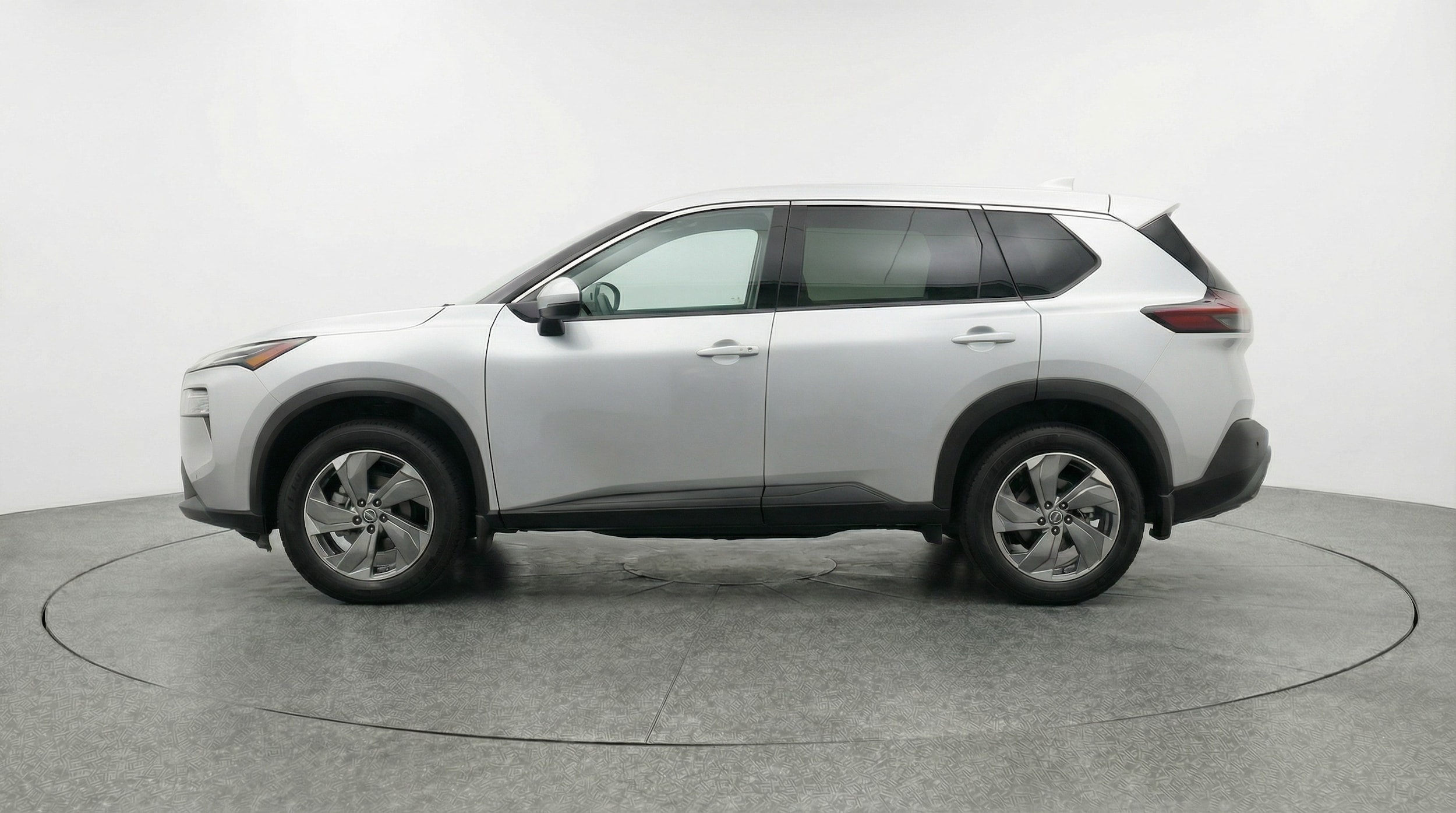 Thumbnail: 2025 Nissan Rogue - 4