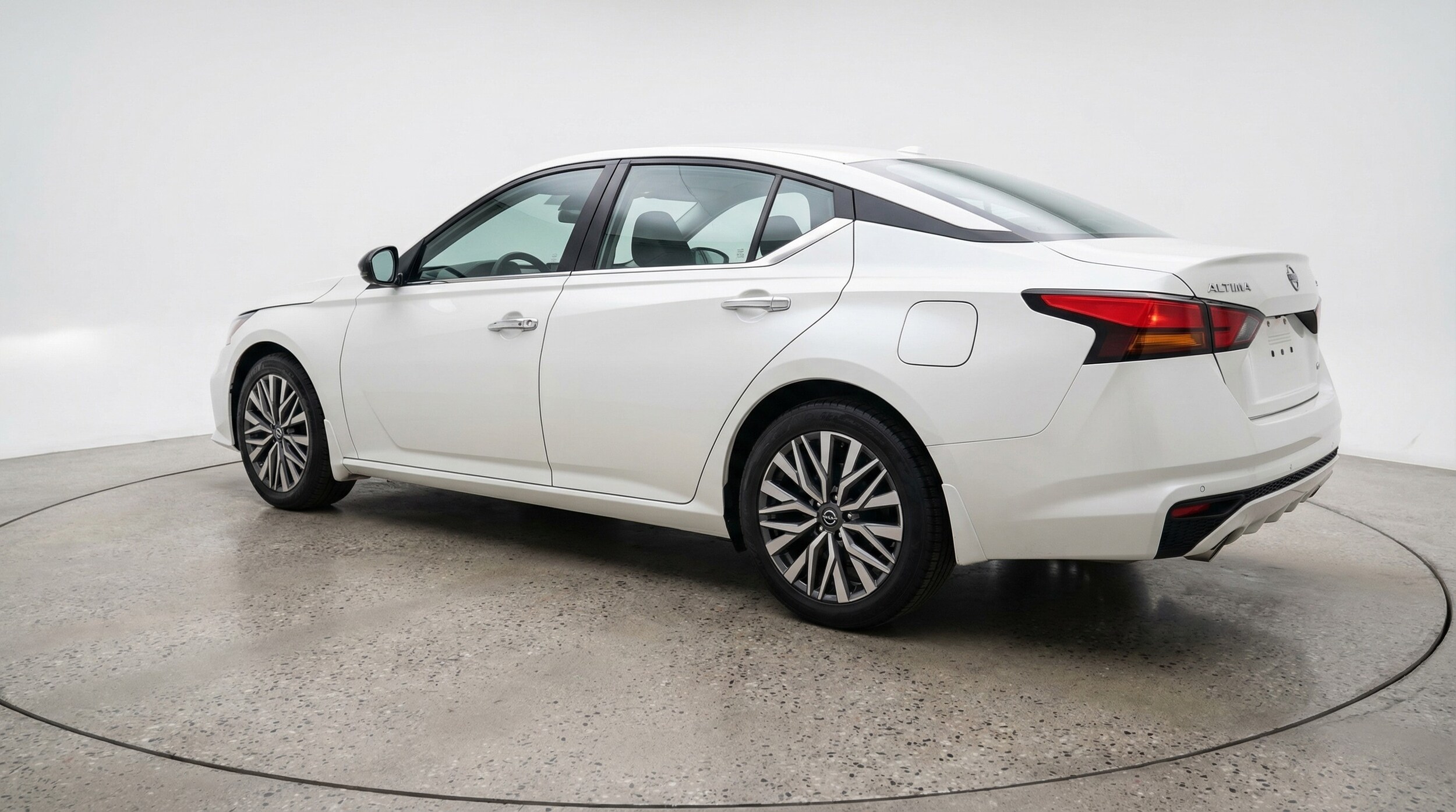 Thumbnail: 2025 Nissan Altima - 5