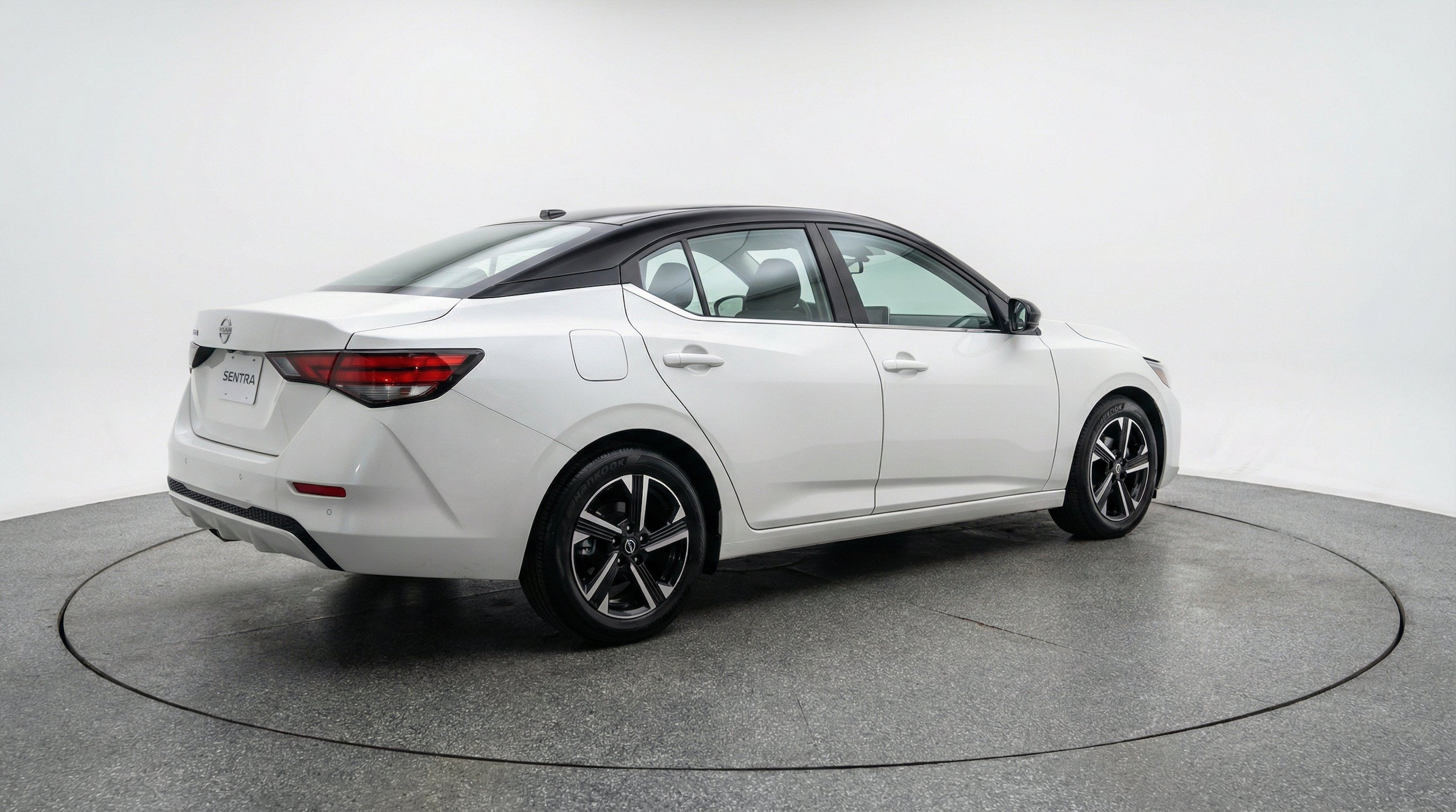 Thumbnail: 2025 Nissan Sentra - 9