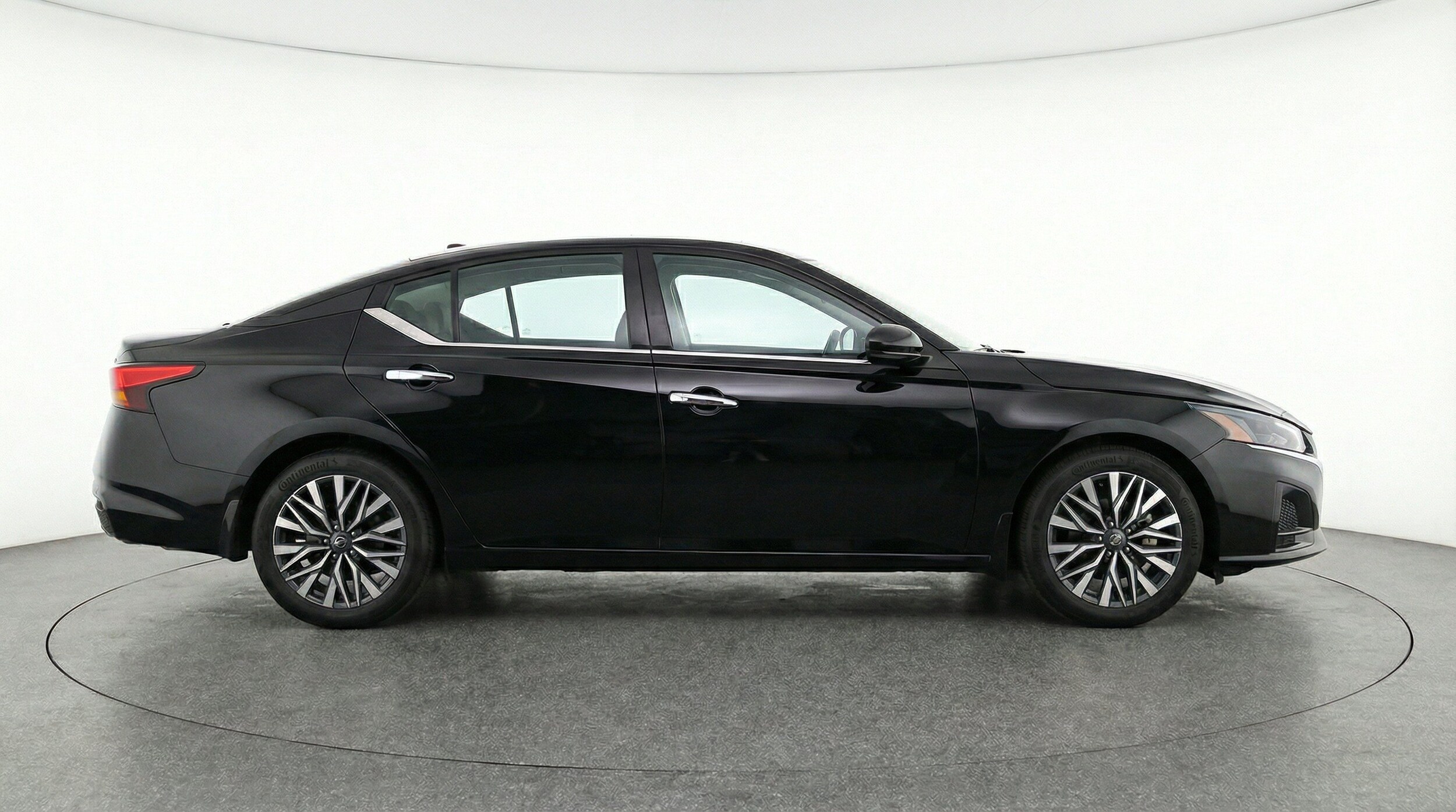 Thumbnail: 2025 Nissan Altima - 11