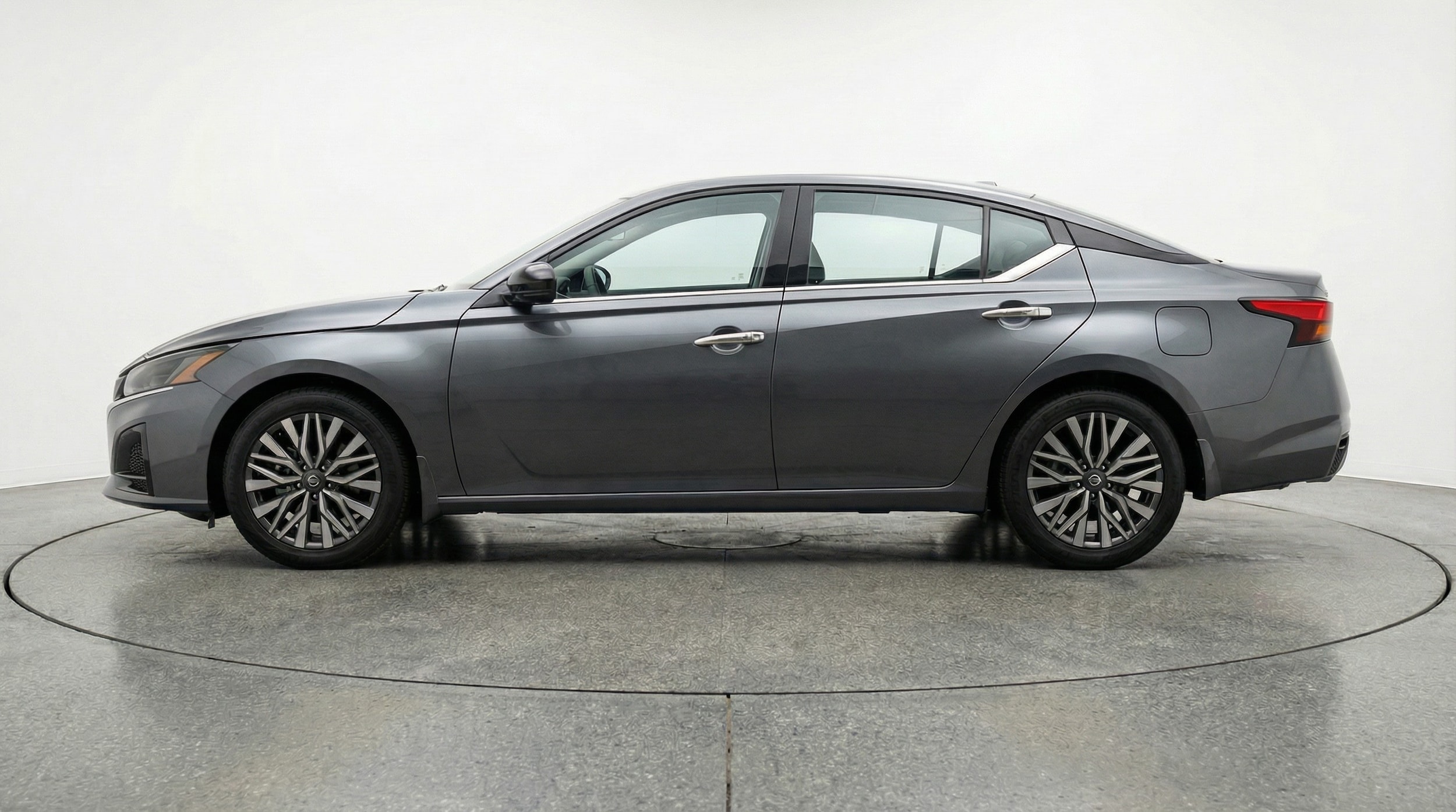 Thumbnail: 2025 Nissan Altima - 4