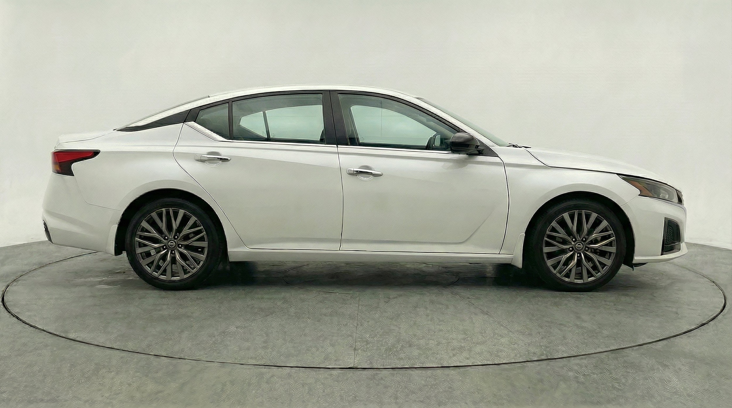 Thumbnail: 2025 Nissan Altima - 11