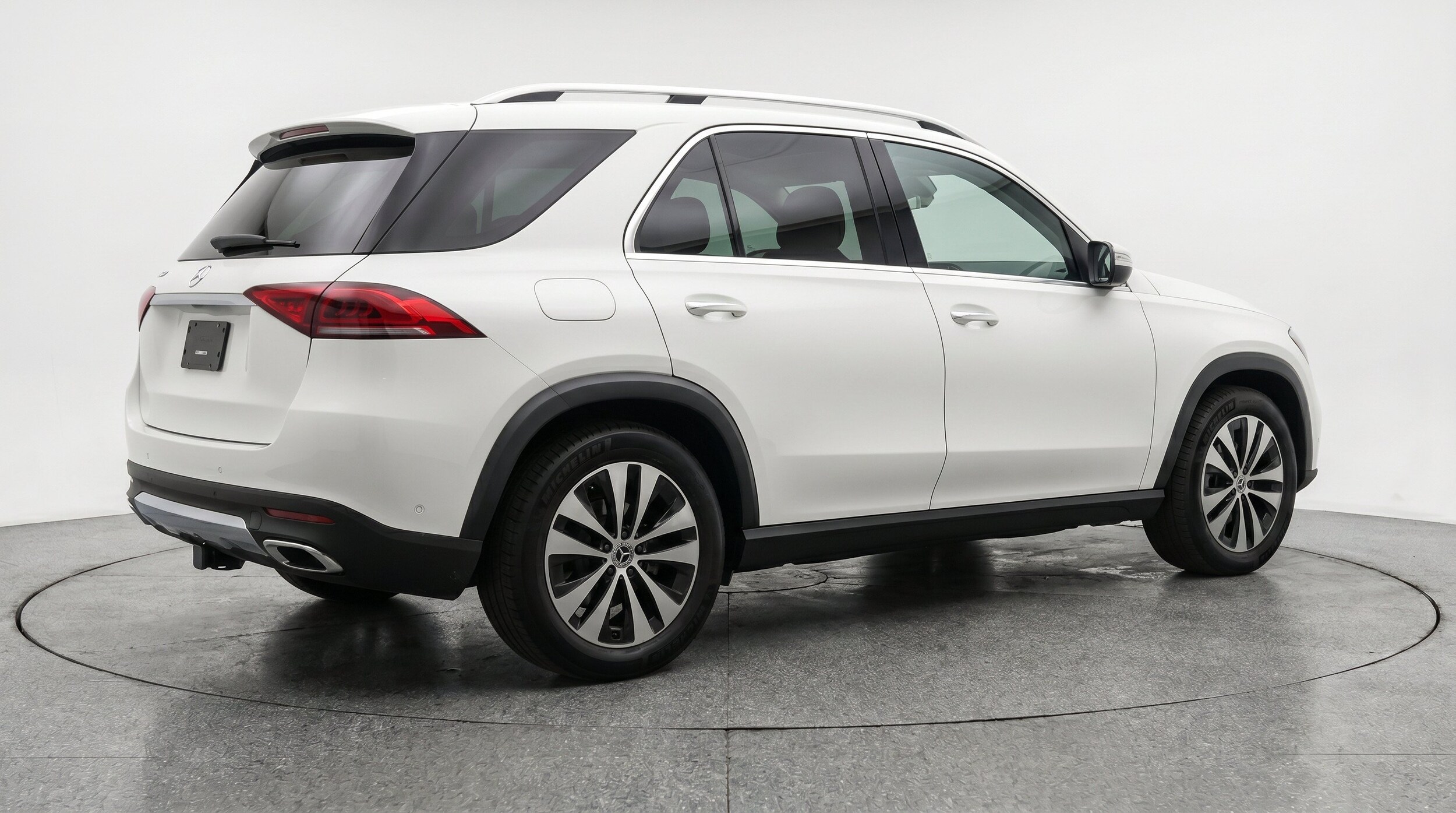 Thumbnail: 2026 Mercedes-Benz GLE - 9
