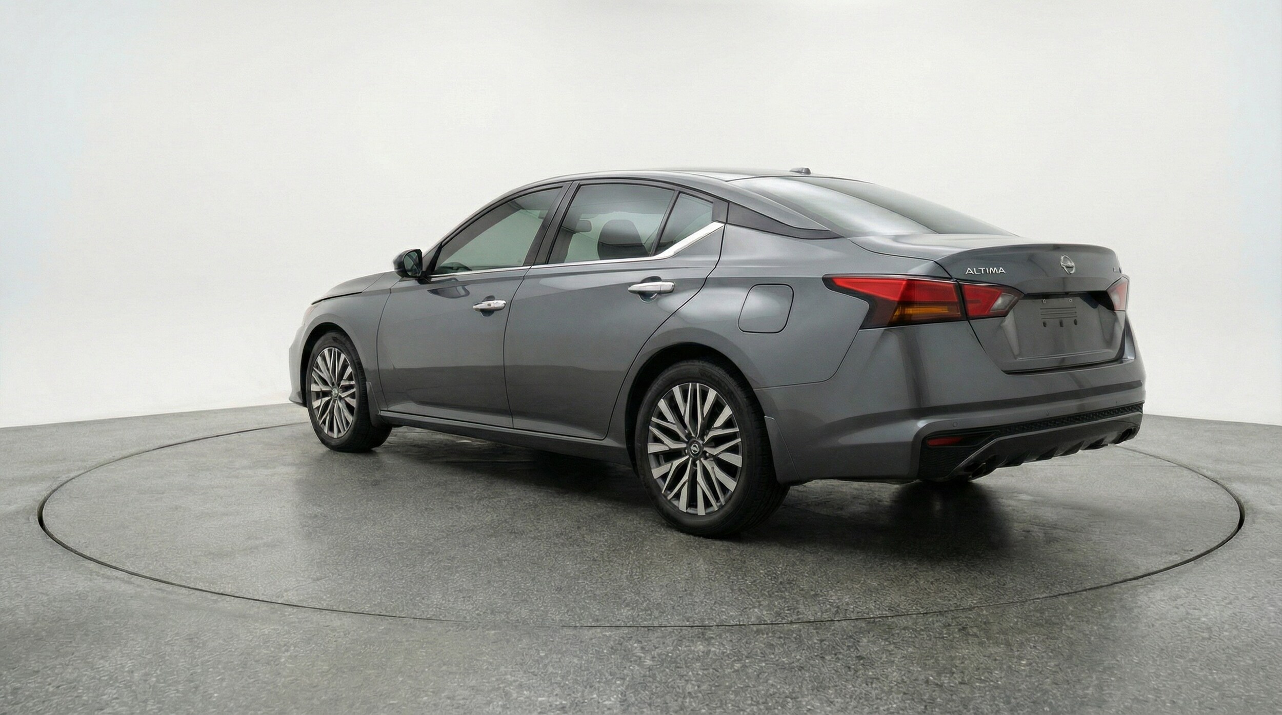 Thumbnail: 2025 Nissan Altima - 5