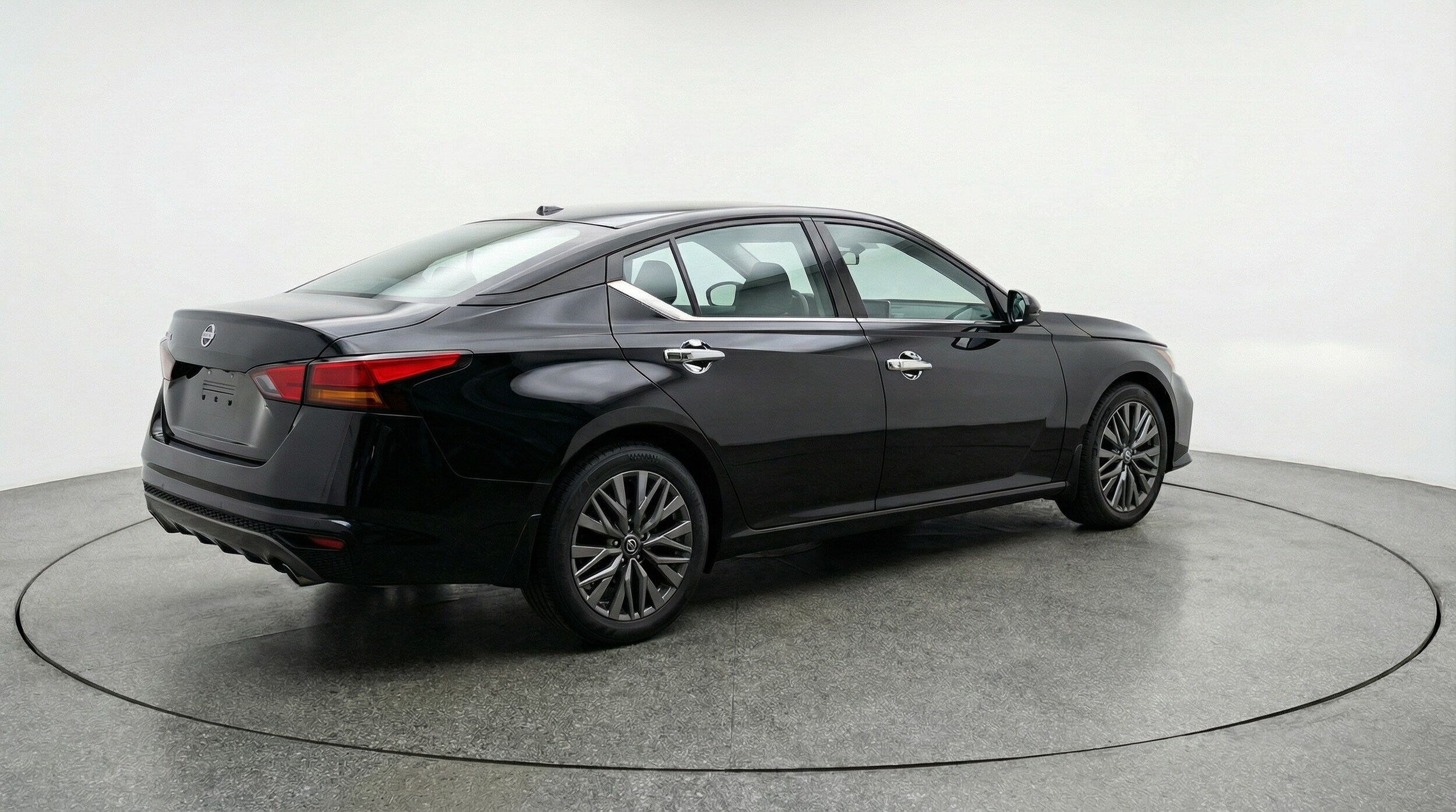 Thumbnail: 2025 Nissan Altima - 7