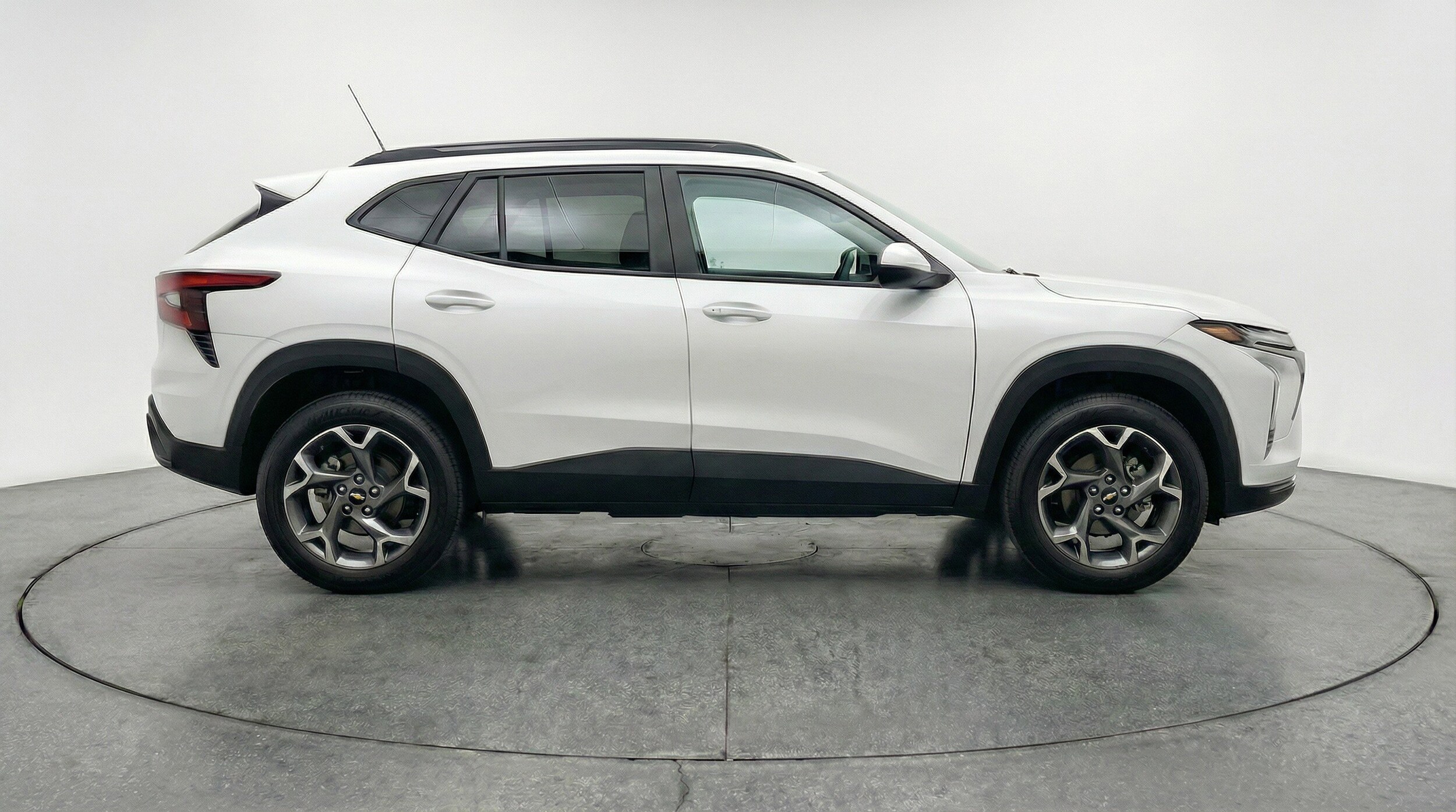 Thumbnail: 2025 Chevrolet Trax - 11