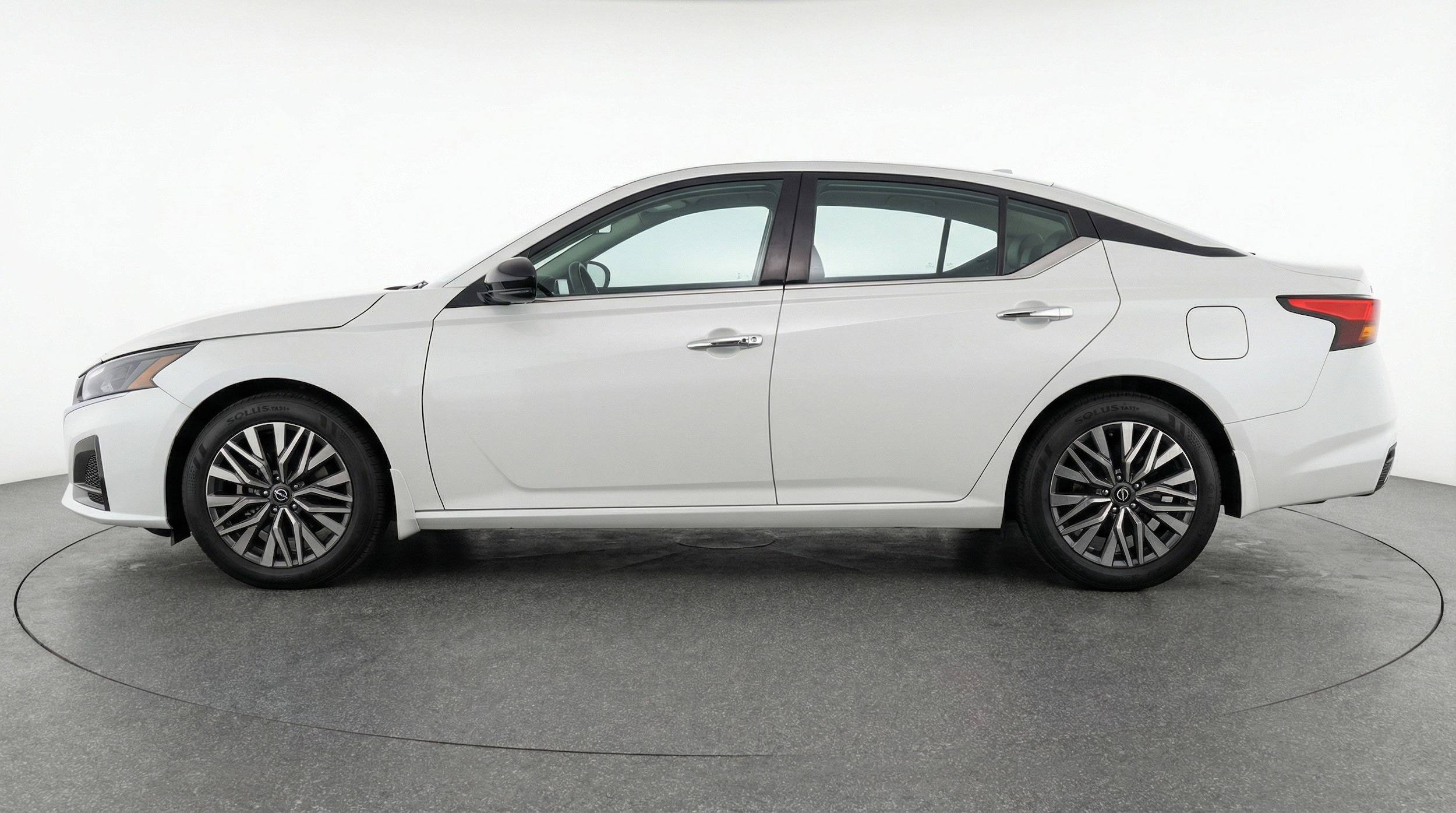 Thumbnail: 2025 Nissan Altima - 5