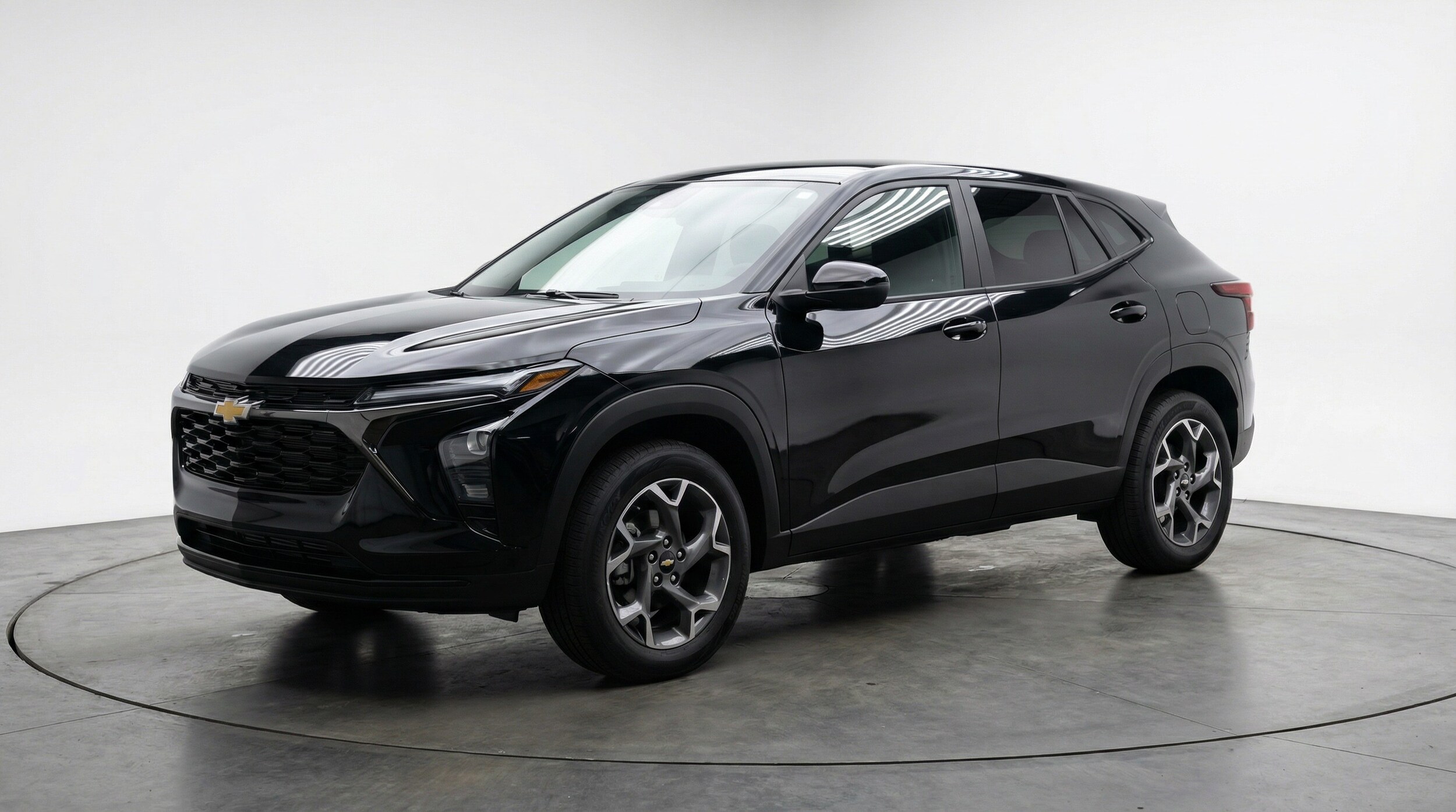 Thumbnail: 2025 Chevrolet Trax - 3