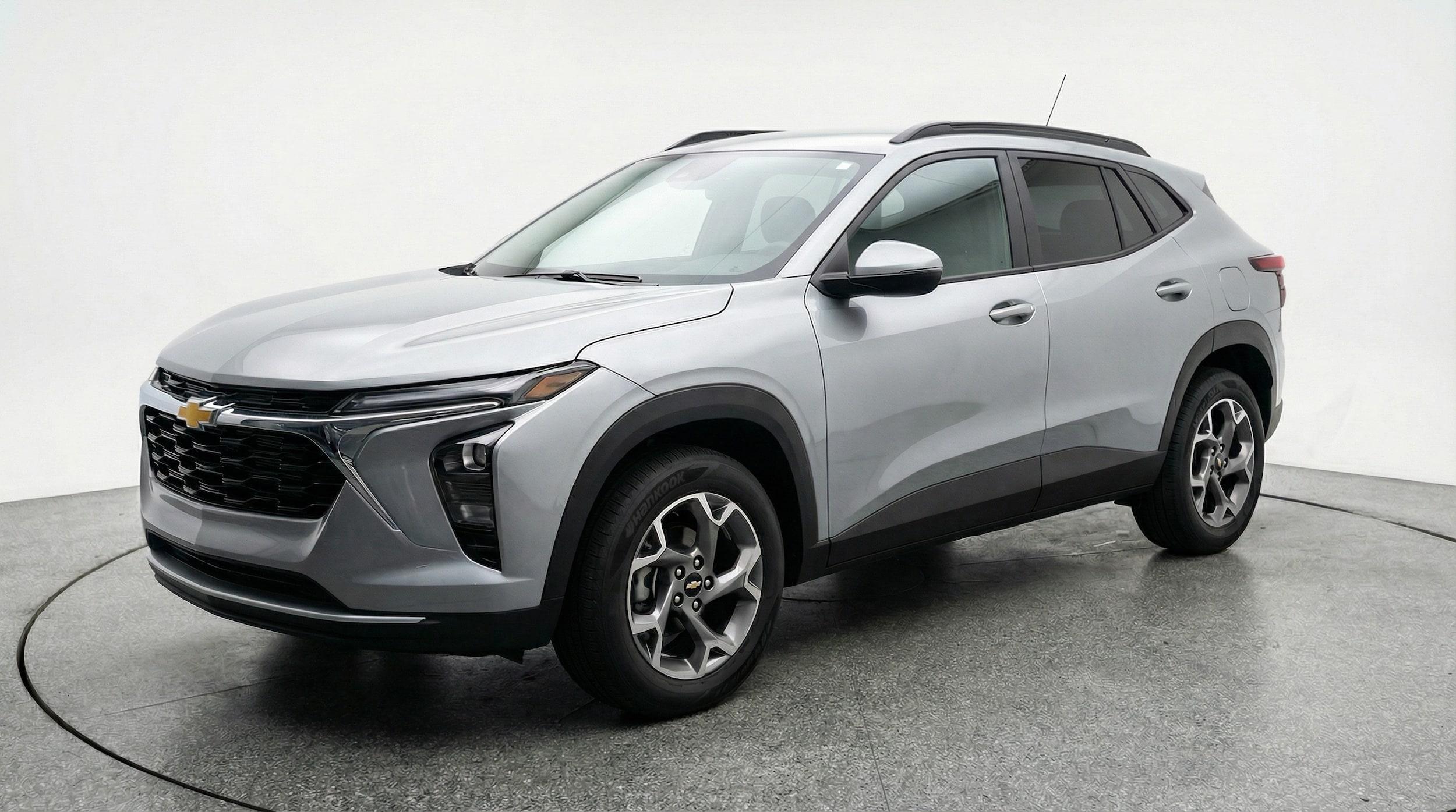 Thumbnail: 2025 Chevrolet Trax - 3