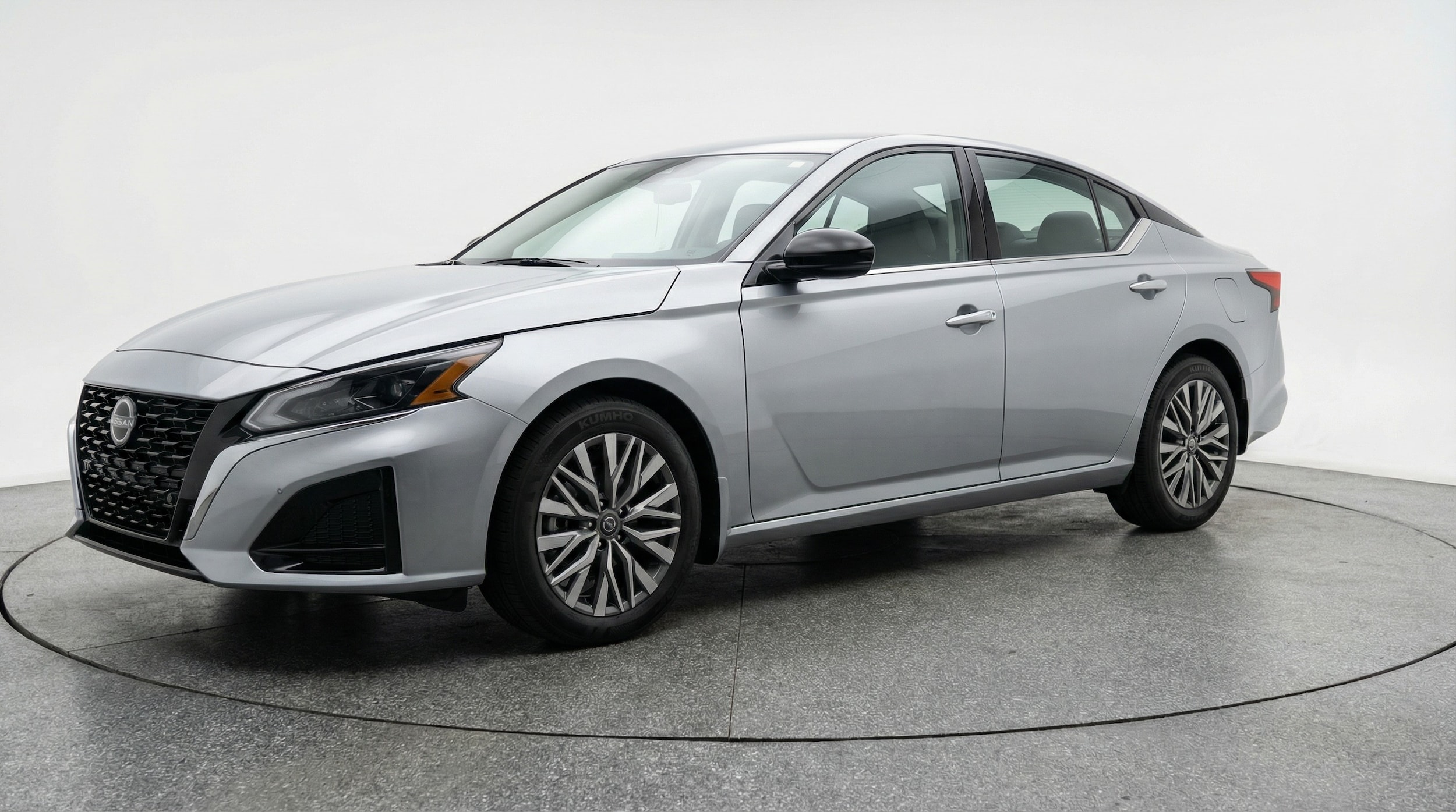 Thumbnail: 2025 Nissan Altima - 3