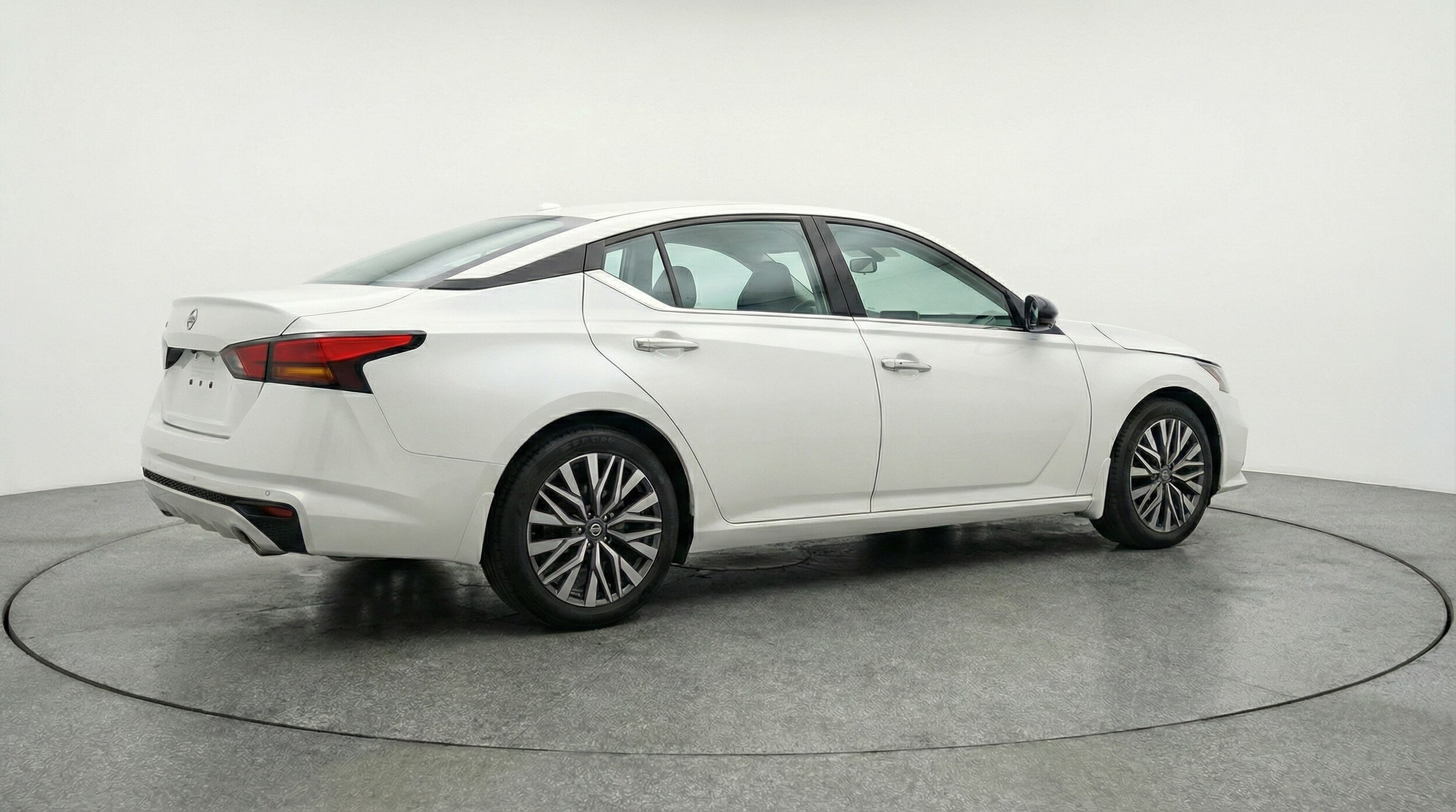 Thumbnail: 2025 Nissan Altima - 7