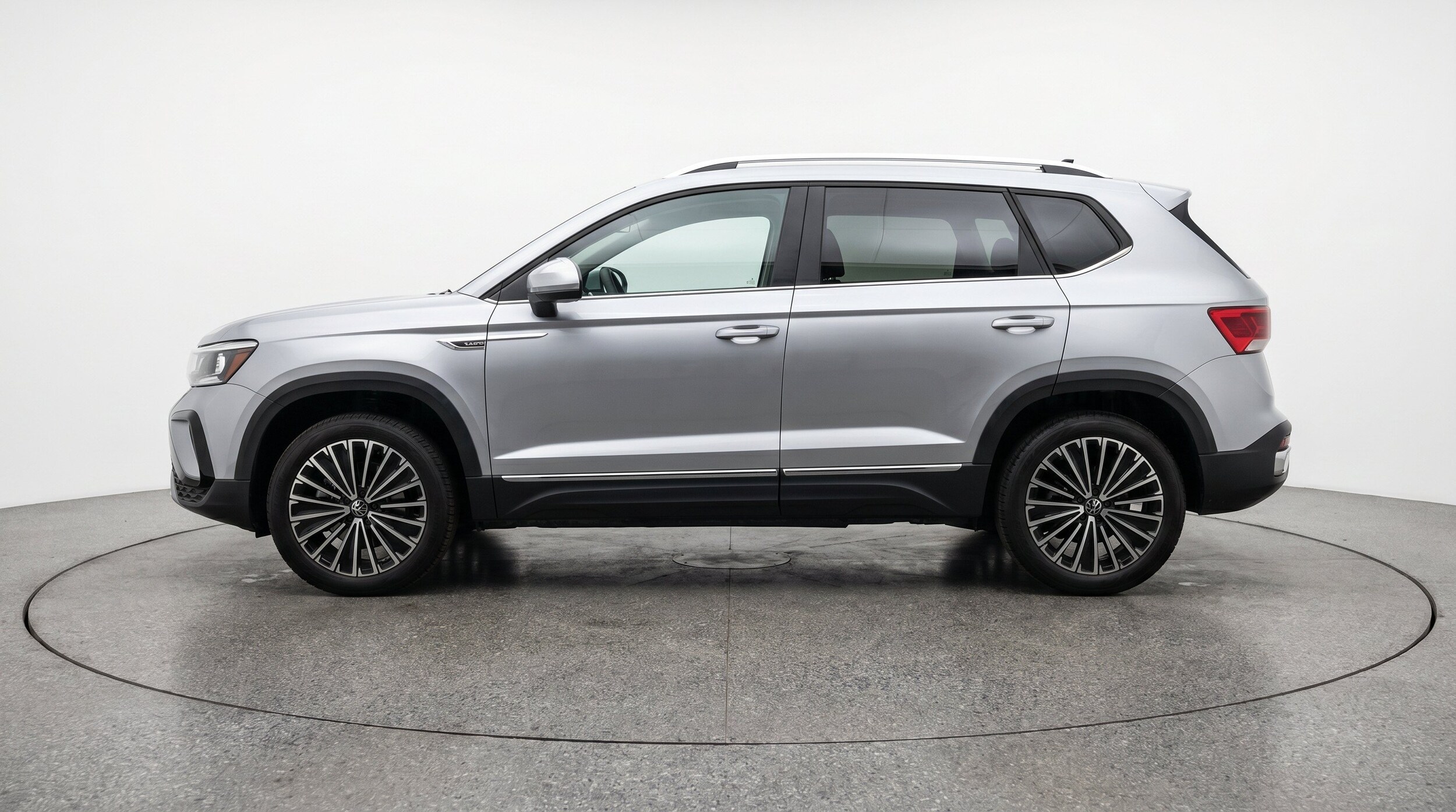 Thumbnail: 2026 Volkswagen Taos - 5