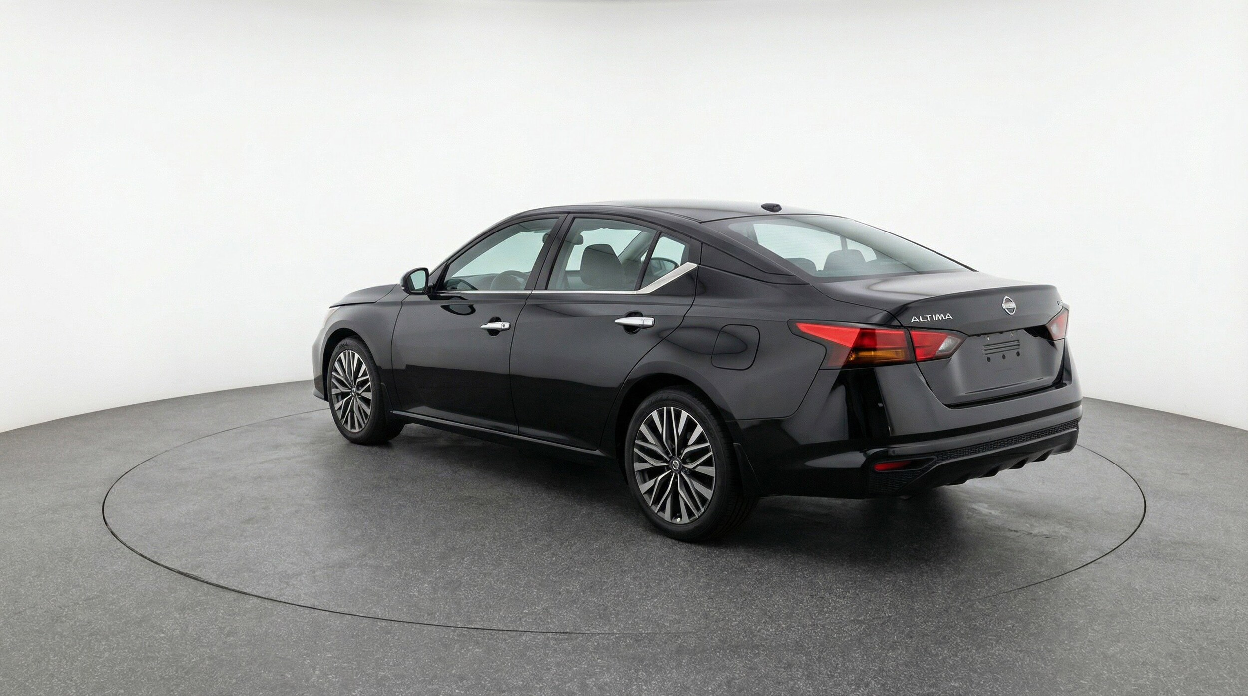 Thumbnail: 2025 Nissan Altima - 6