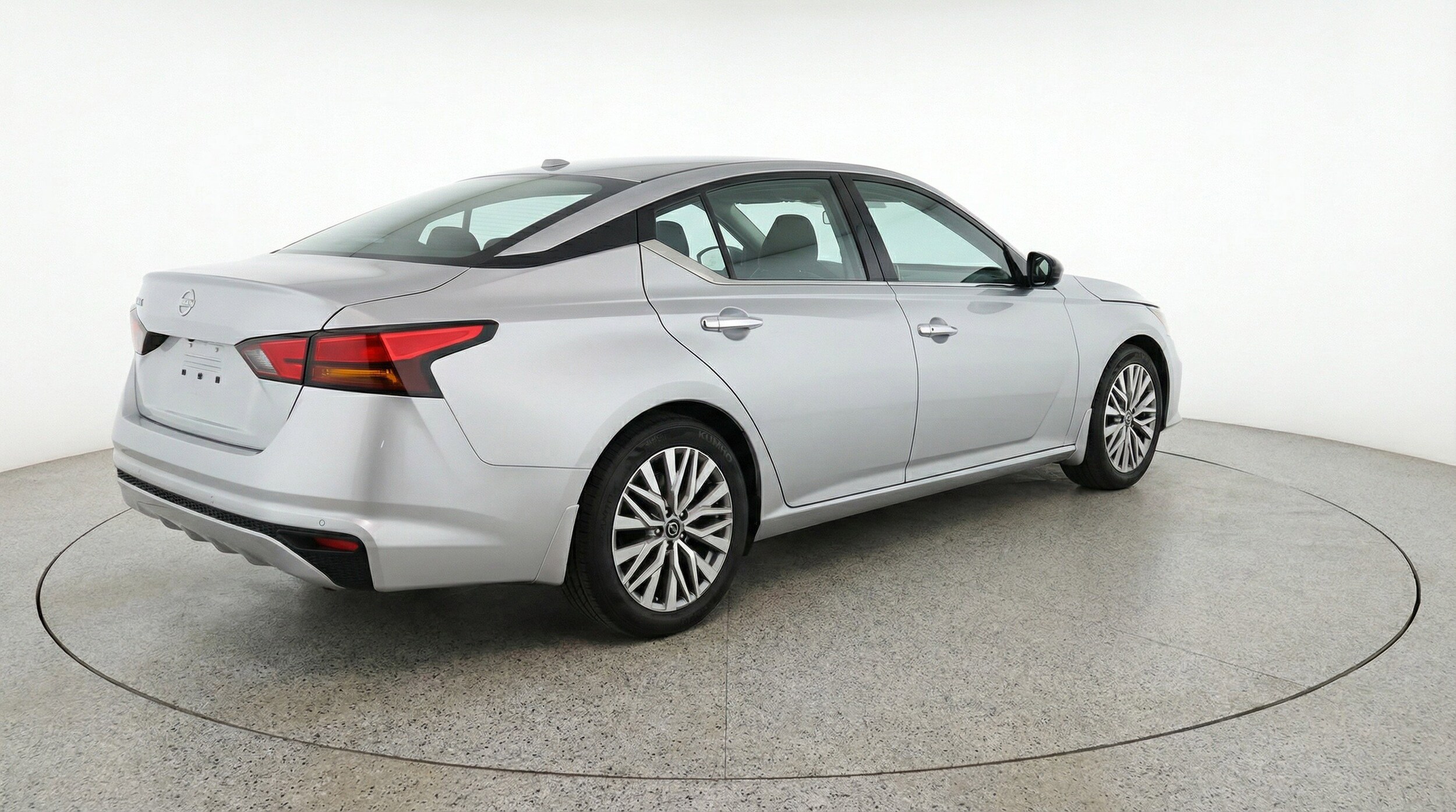 Thumbnail: 2025 Nissan Altima - 9