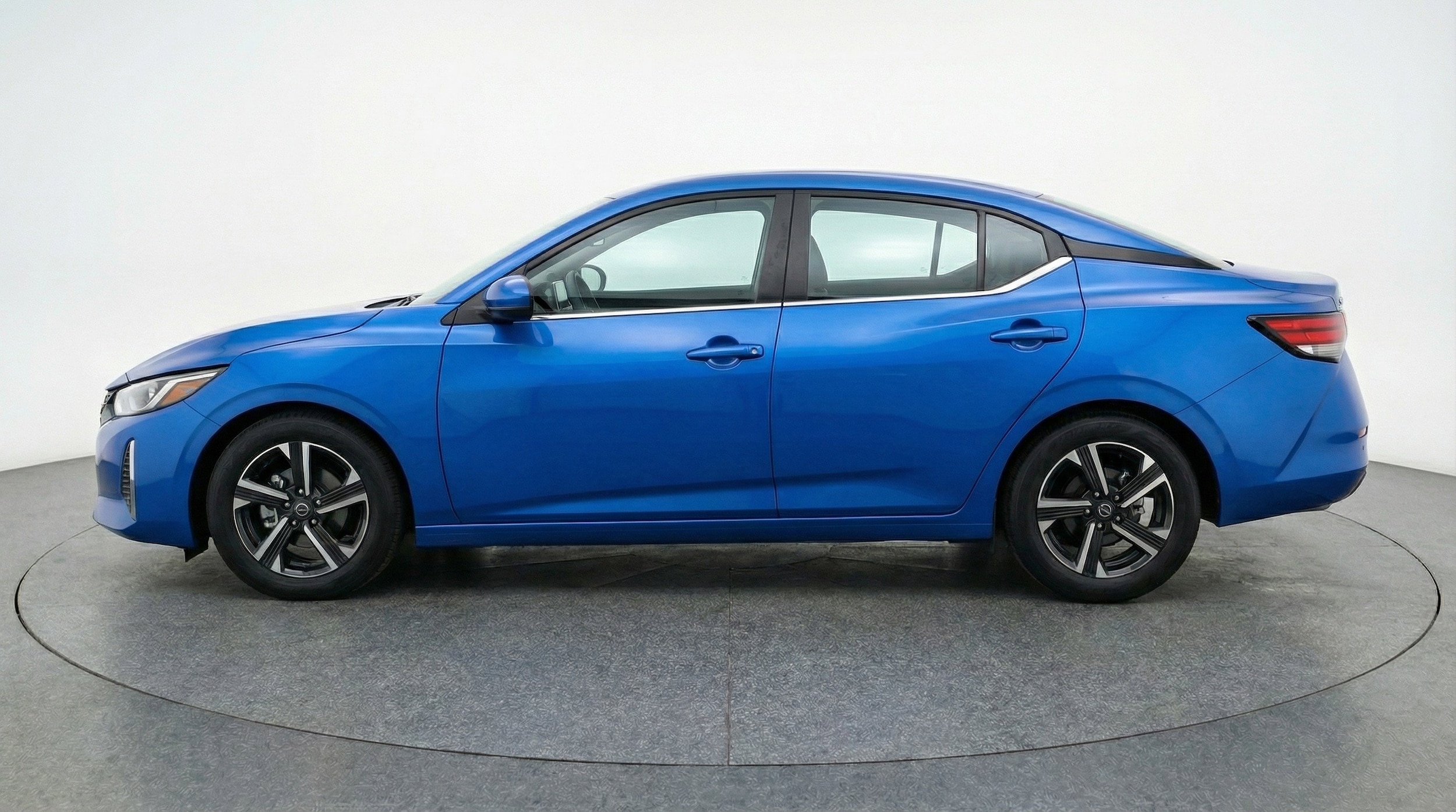 Thumbnail: 2025 Nissan Sentra - 5