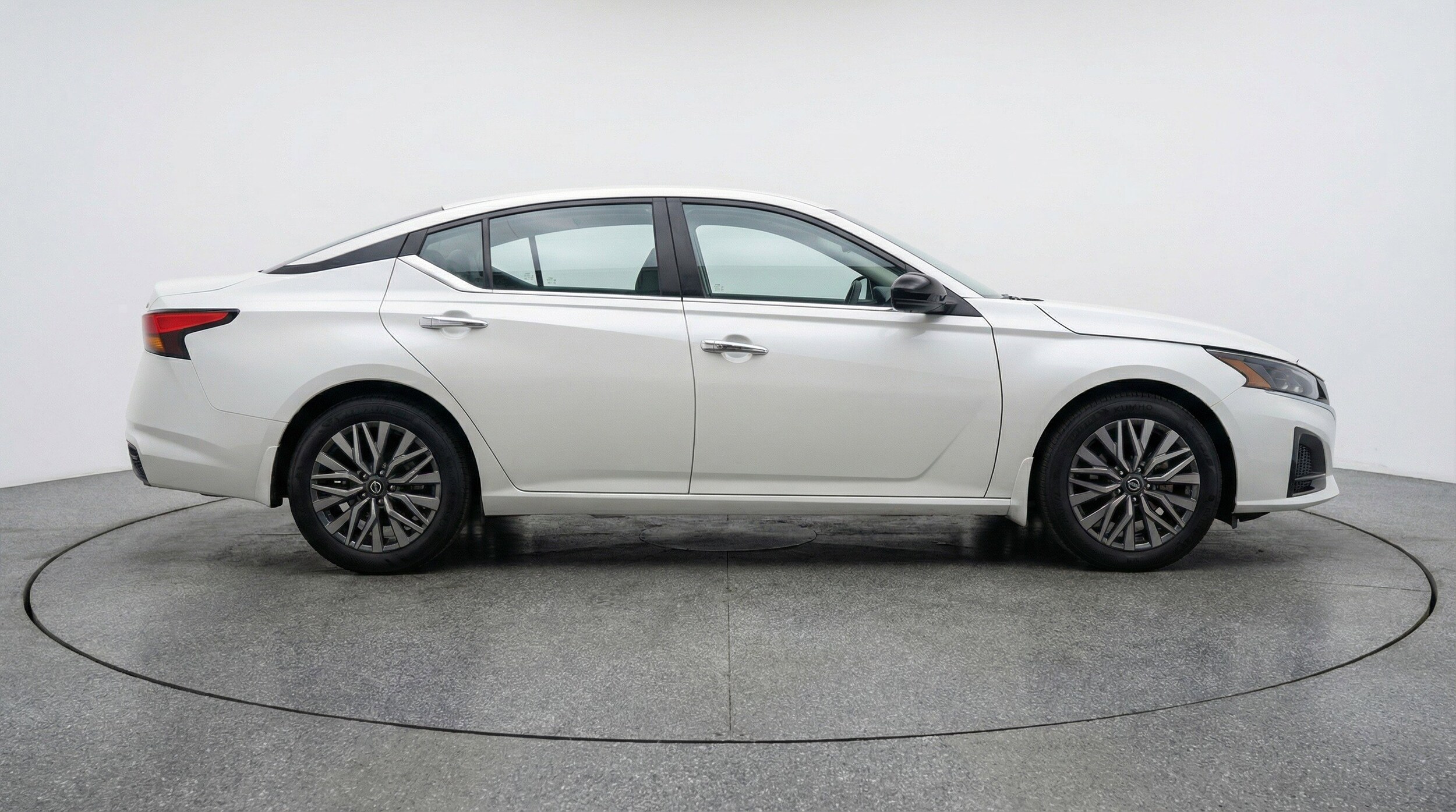 Thumbnail: 2025 Nissan Altima - 11