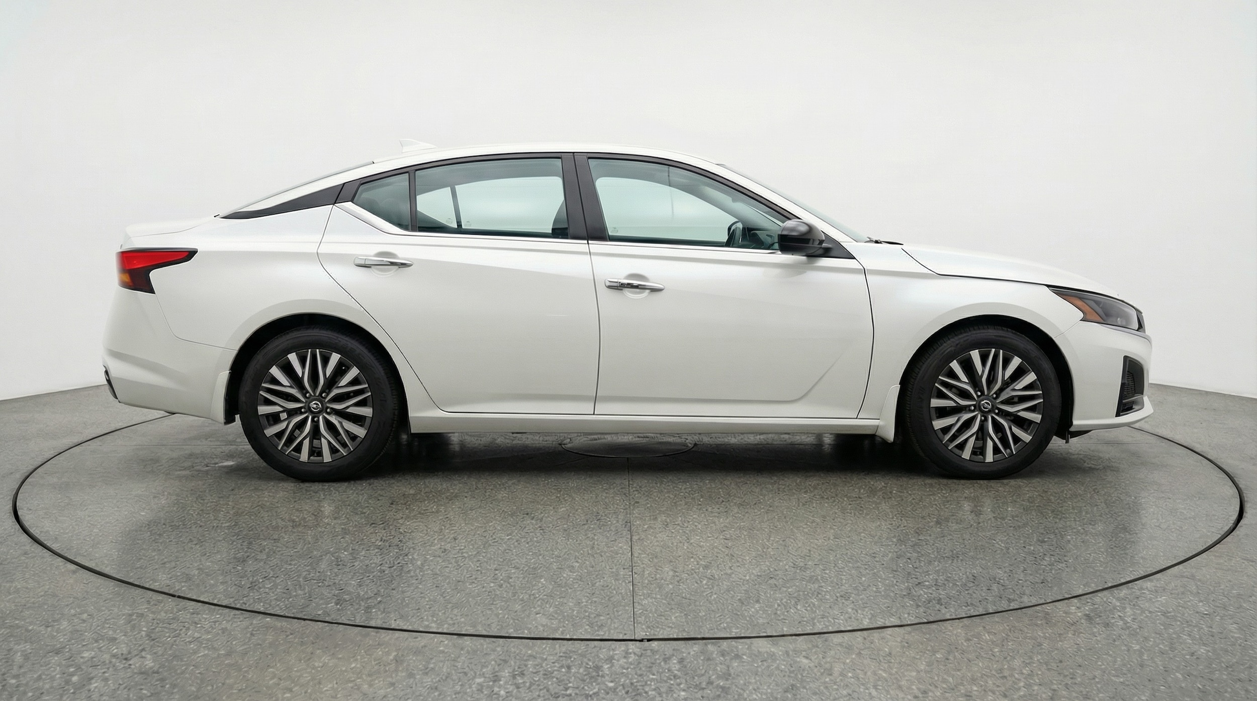 Thumbnail: 2025 Nissan Altima - 8