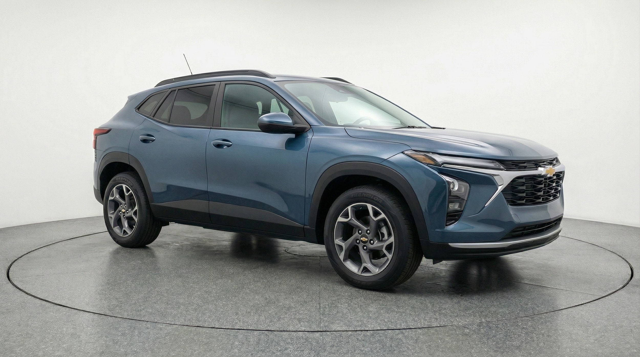 Thumbnail: 2025 Chevrolet Trax - 1