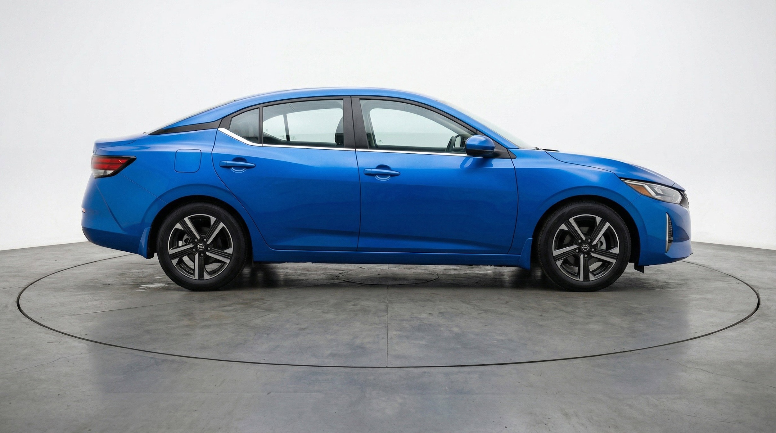 Thumbnail: 2025 Nissan Sentra - 11