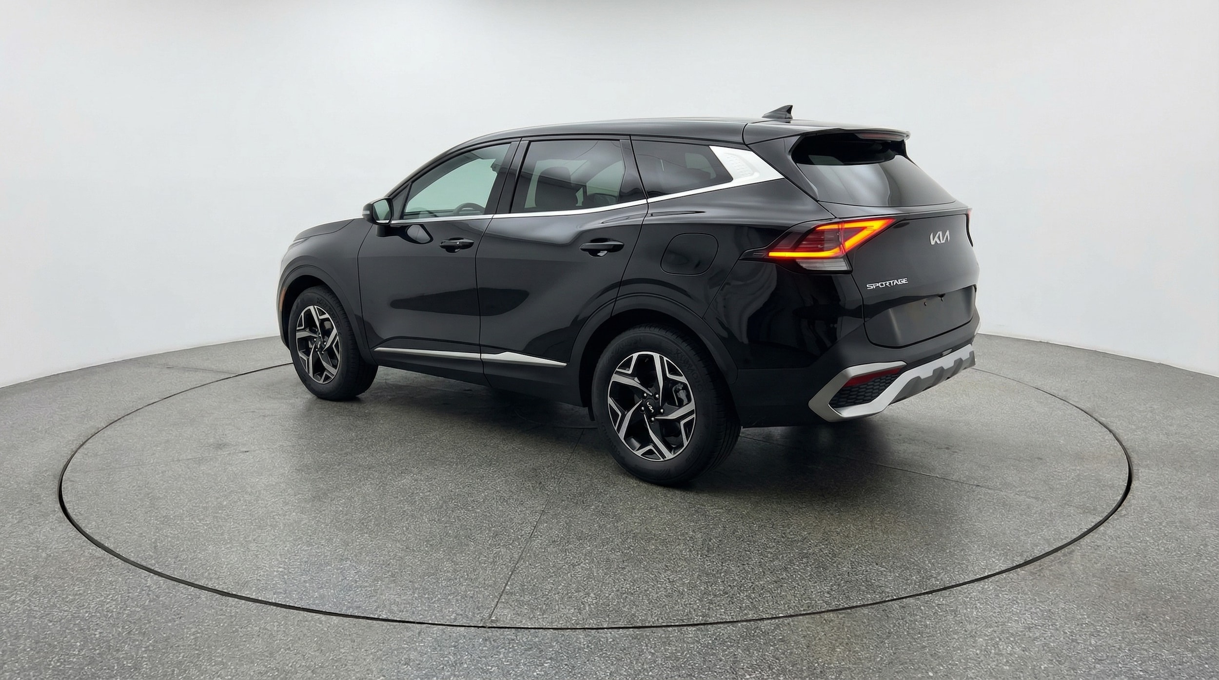 Thumbnail: 2025 Kia Sportage - 5