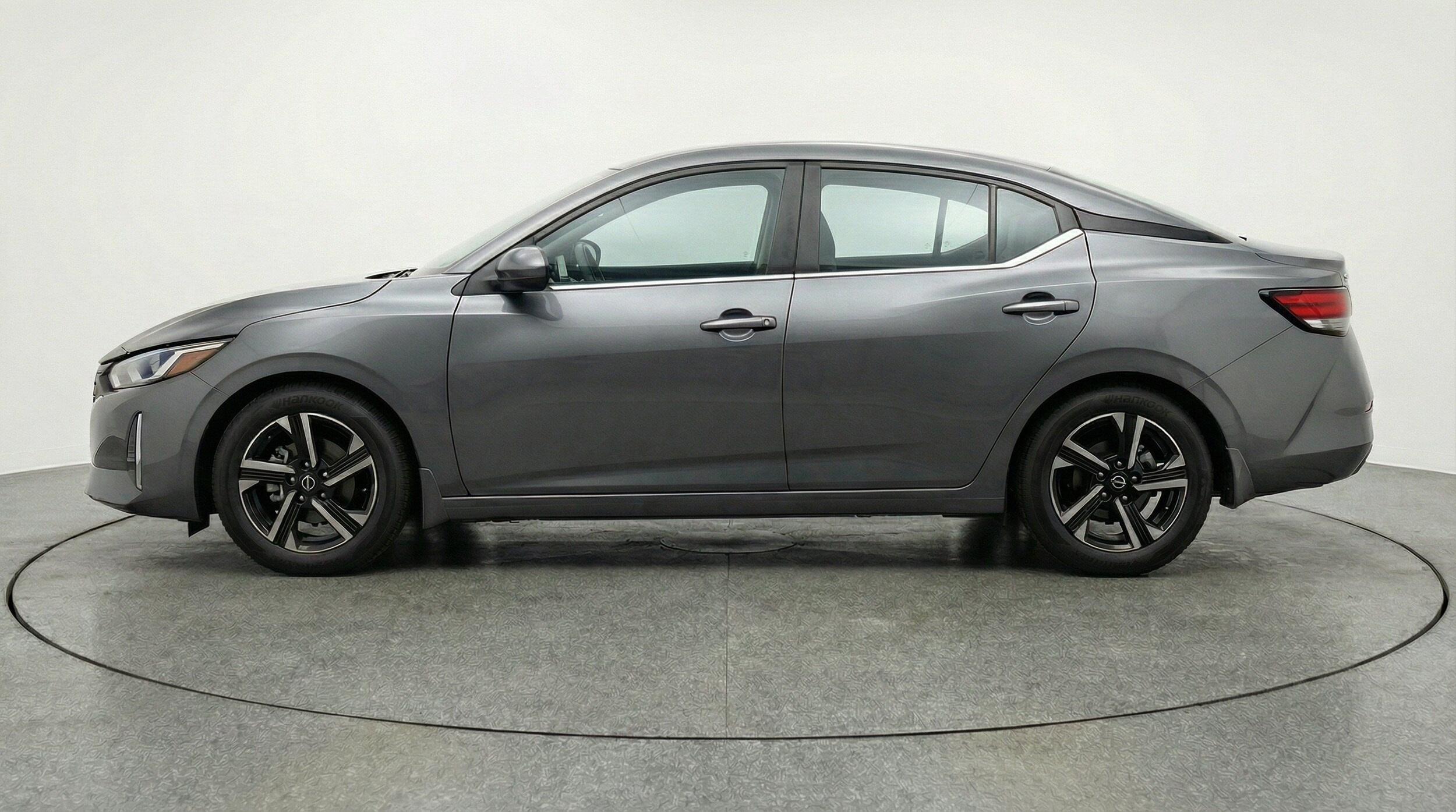Thumbnail: 2025 Nissan Sentra - 5