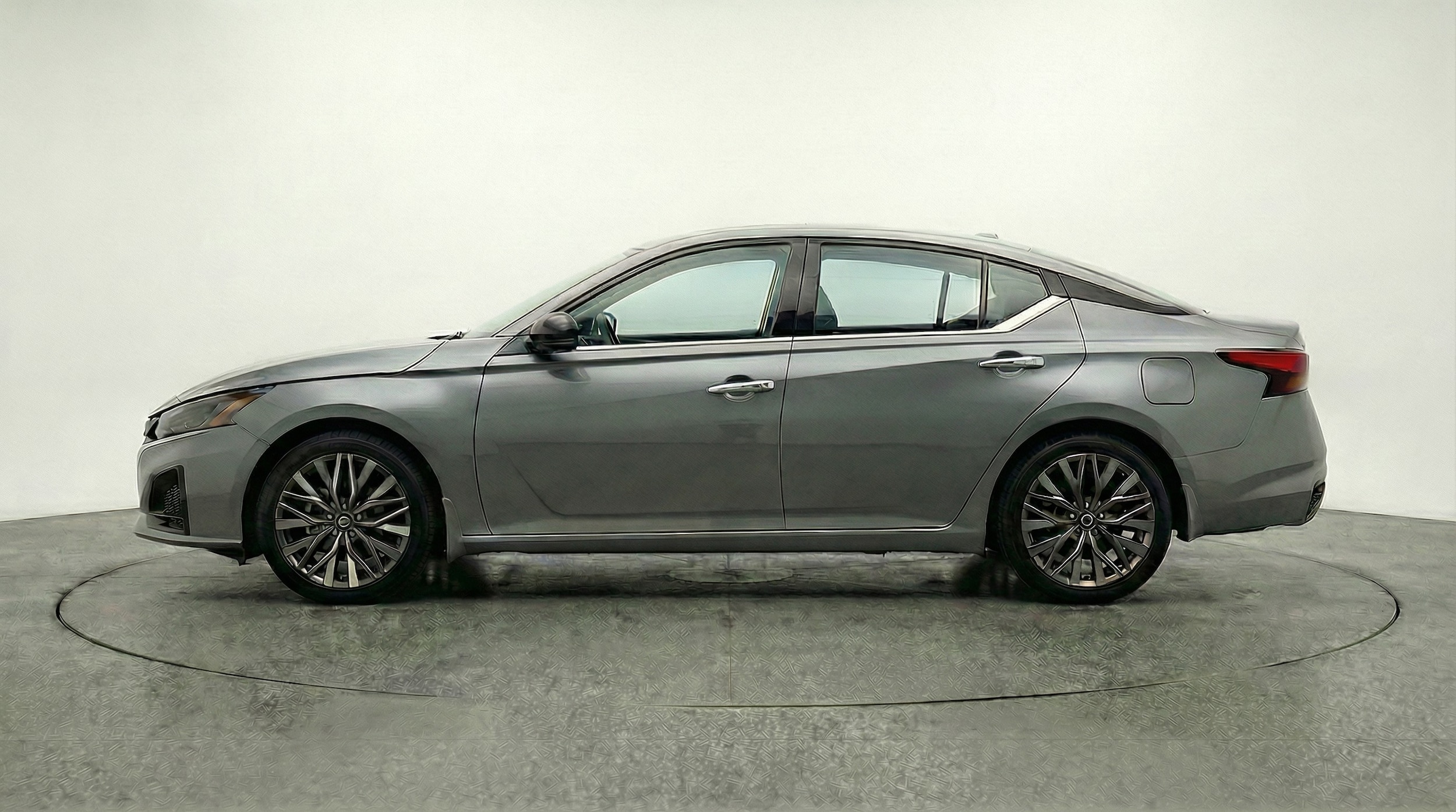 Thumbnail: 2025 Nissan Altima - 4