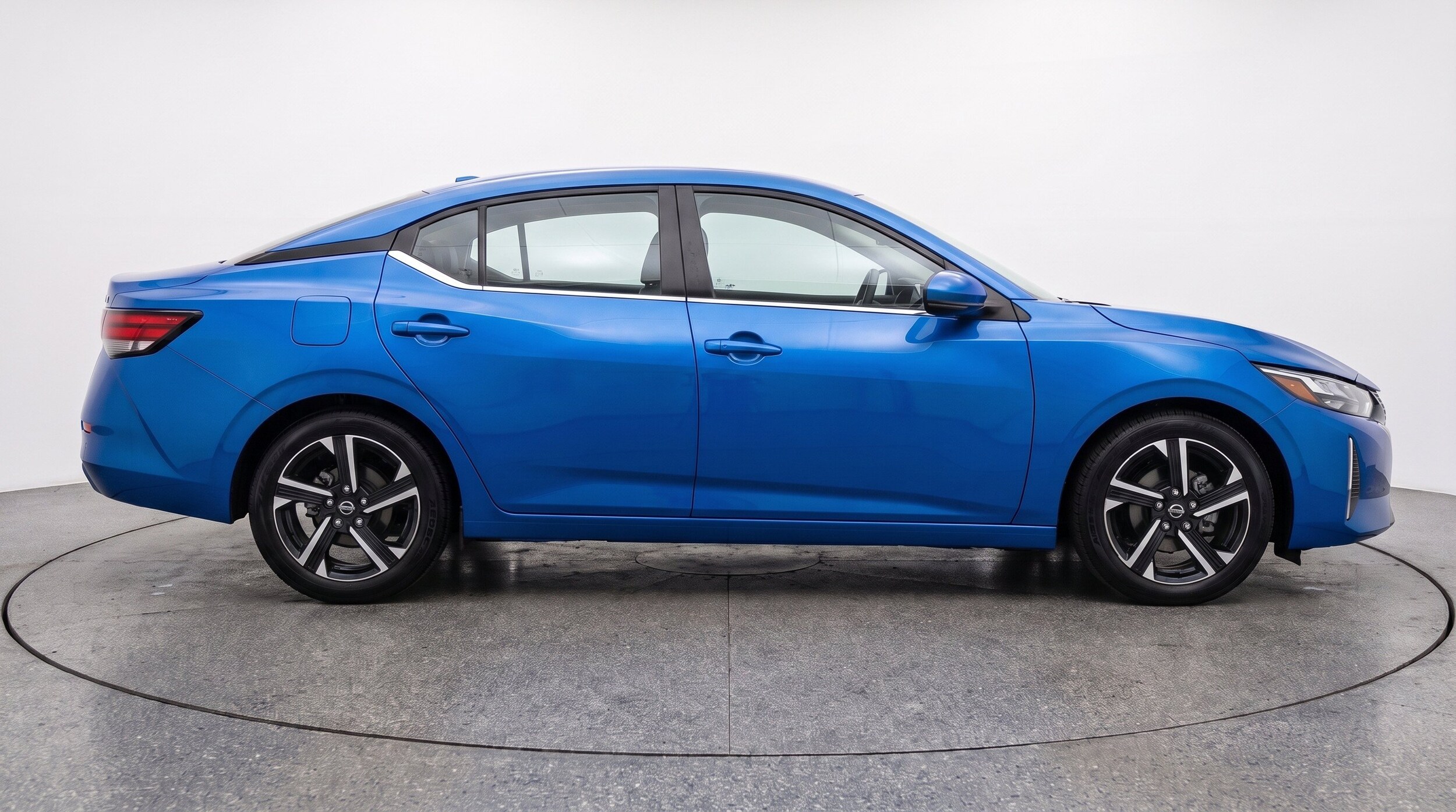 Thumbnail: 2025 Nissan Sentra - 11