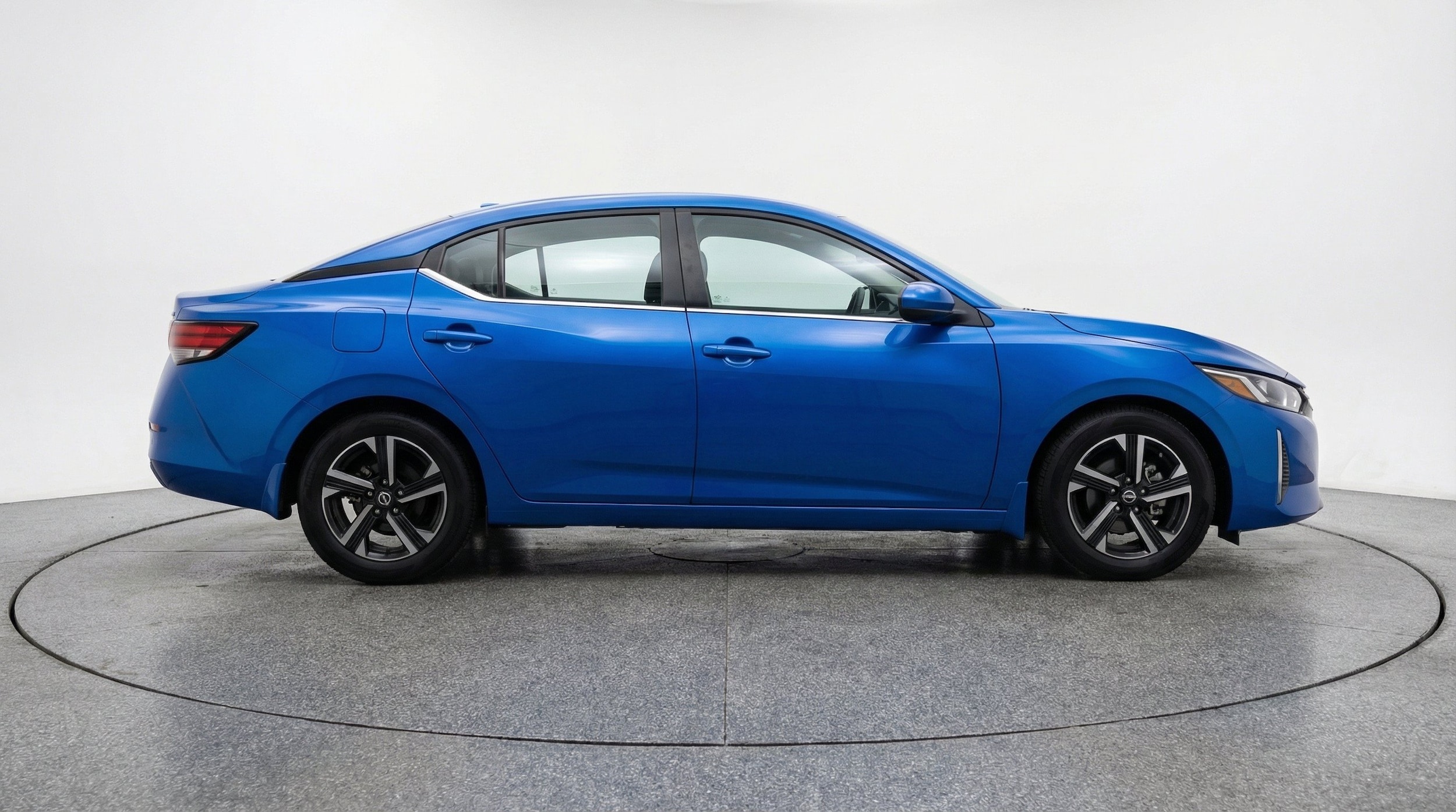 Thumbnail: 2025 Nissan Sentra - 9
