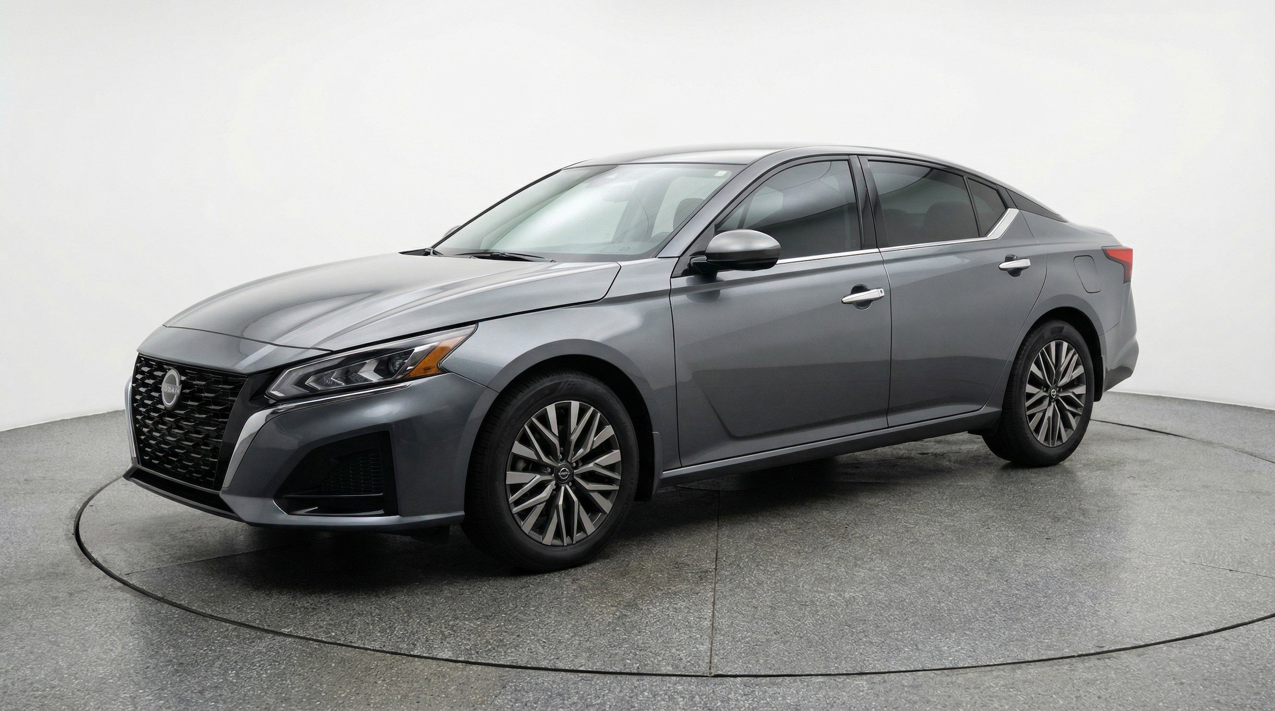 Thumbnail: 2025 Nissan Altima - 3