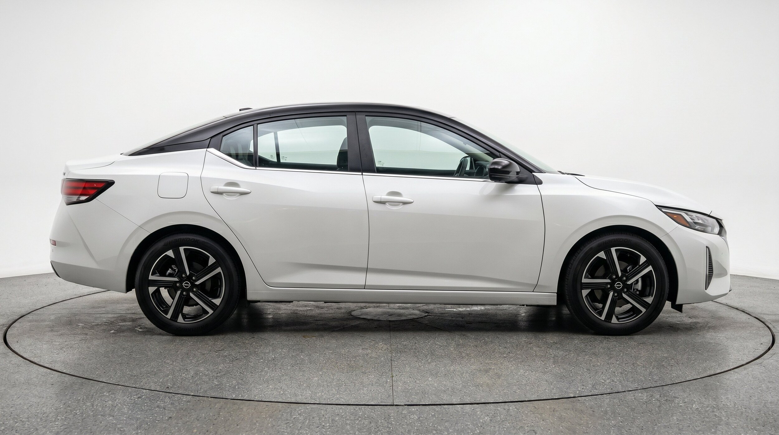 Thumbnail: 2025 Nissan Sentra - 11