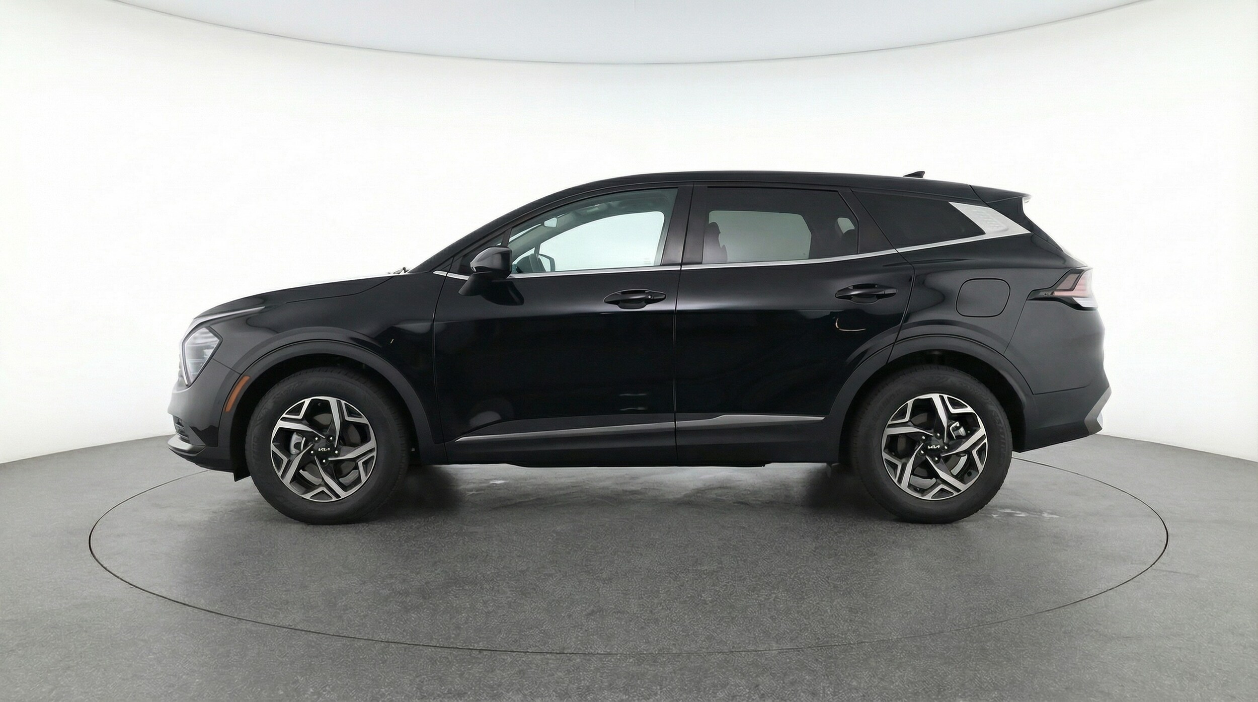 Thumbnail: 2025 Kia Sportage - 4