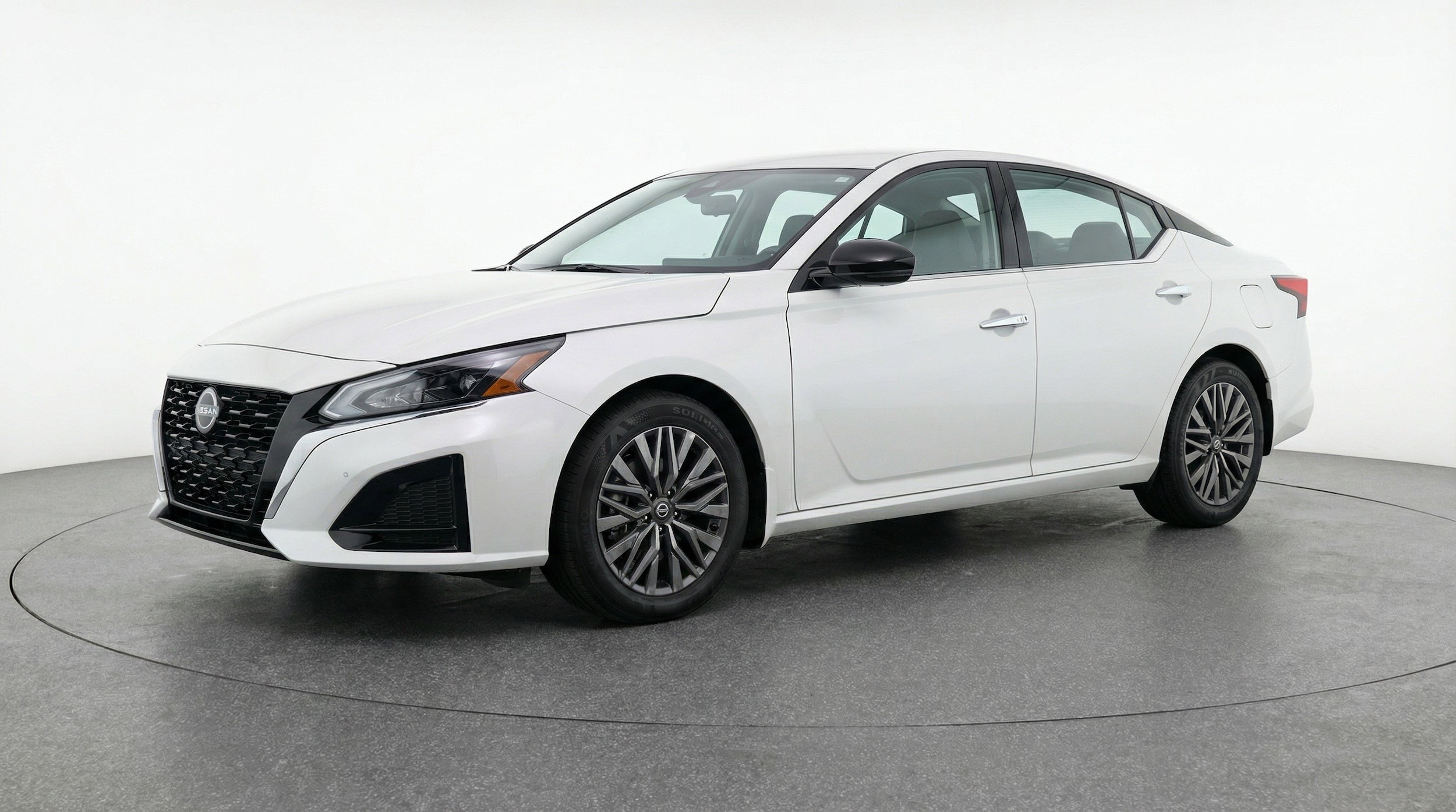Thumbnail: 2025 Nissan Altima - 3