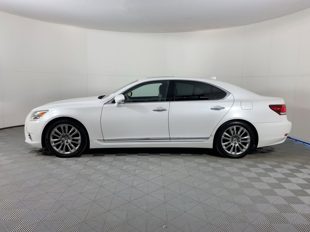 Used 2017 Lexus LS 460 Sedan