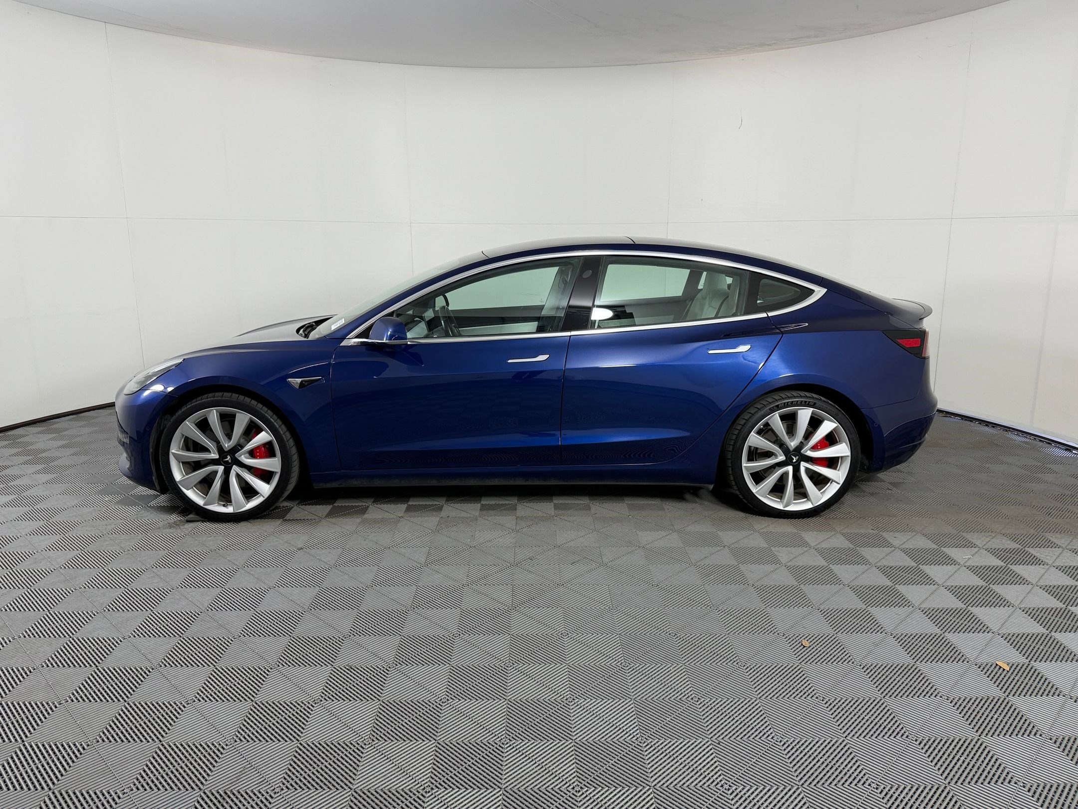 Used 2019 Tesla Model 3 Long Range with VIN 5YJ3E1EB3KF230506 for sale in Houston, TX