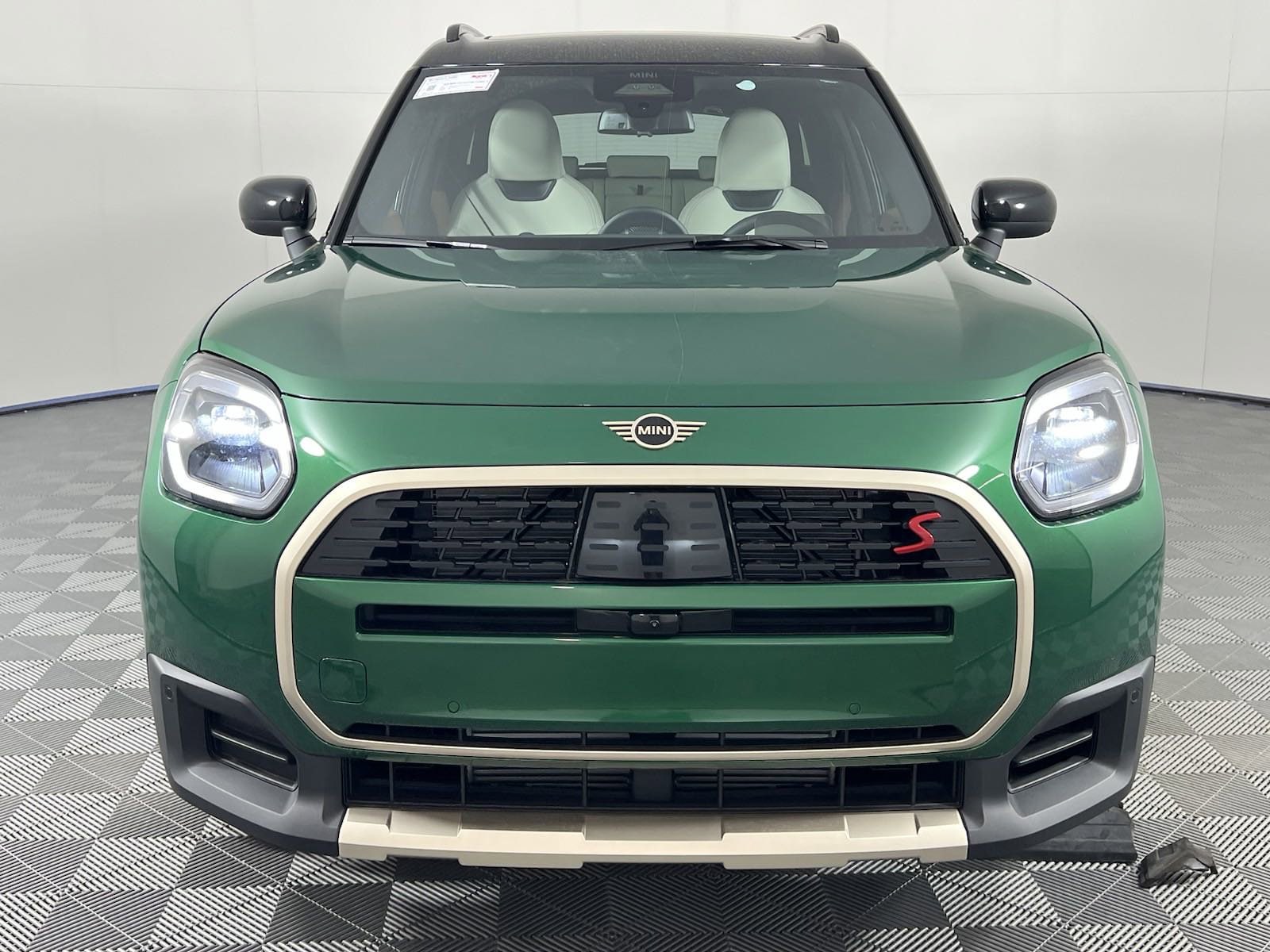 Used 2025 MINI Countryman S with VIN WMZ23GA09S7R22154 for sale in Houston, TX