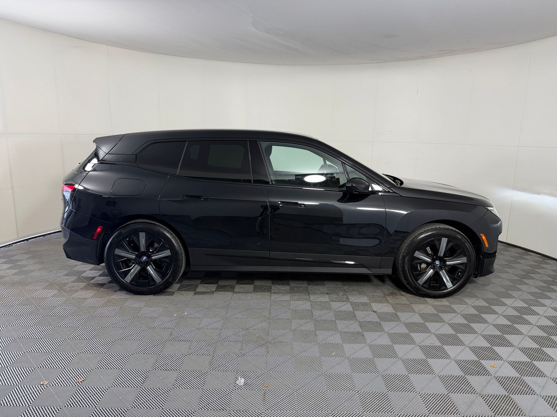 IX XDrive50 SUV