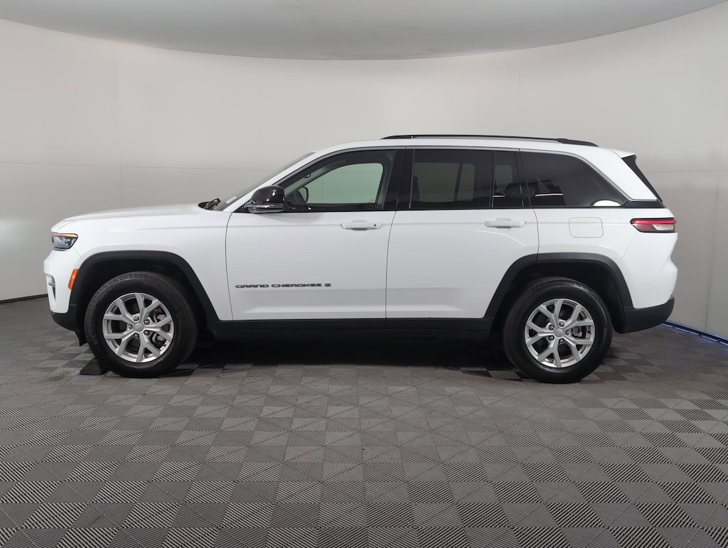 Used 2024 Jeep Grand Cherokee Limited SUV